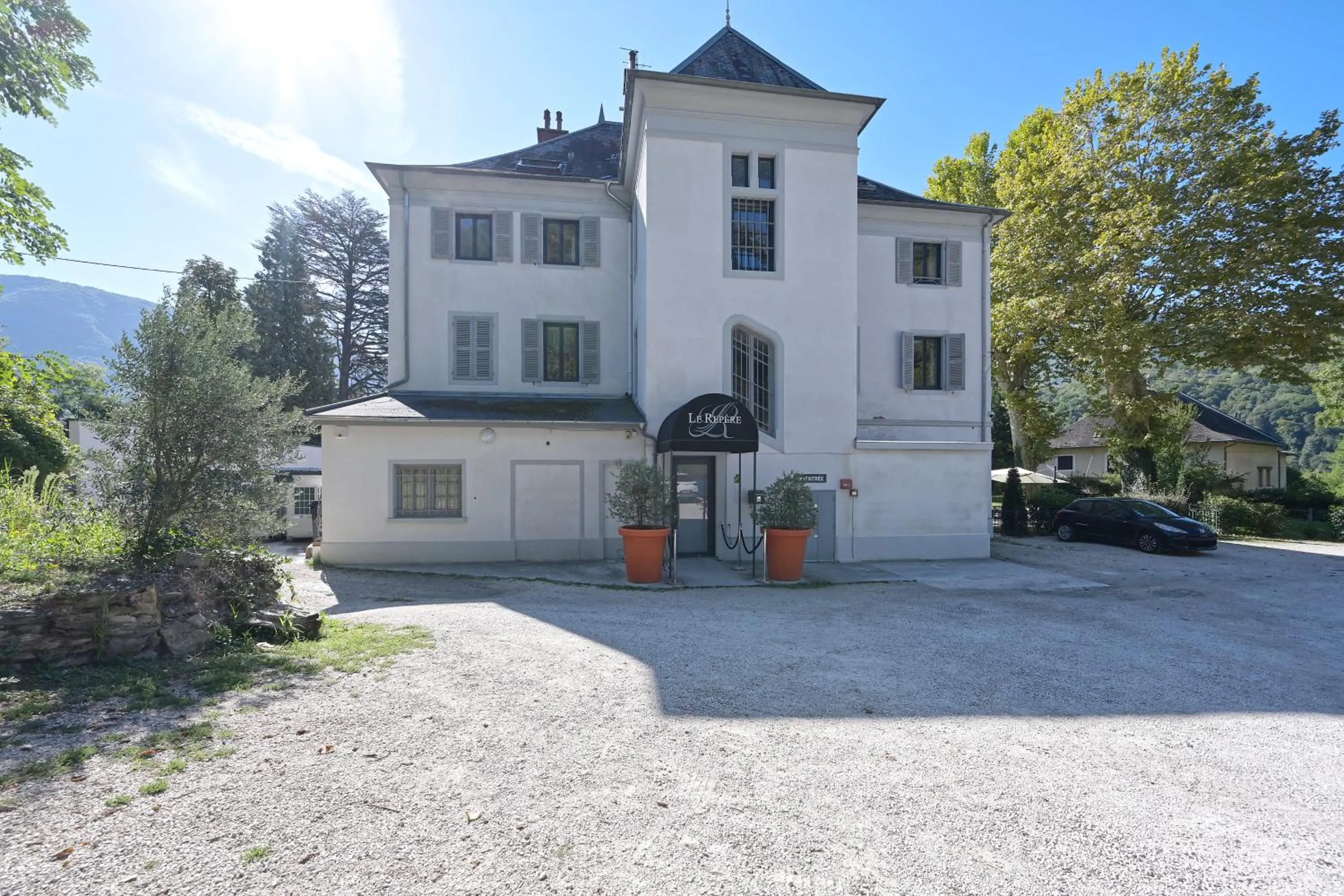 Hôtel Restaurant Le Repère