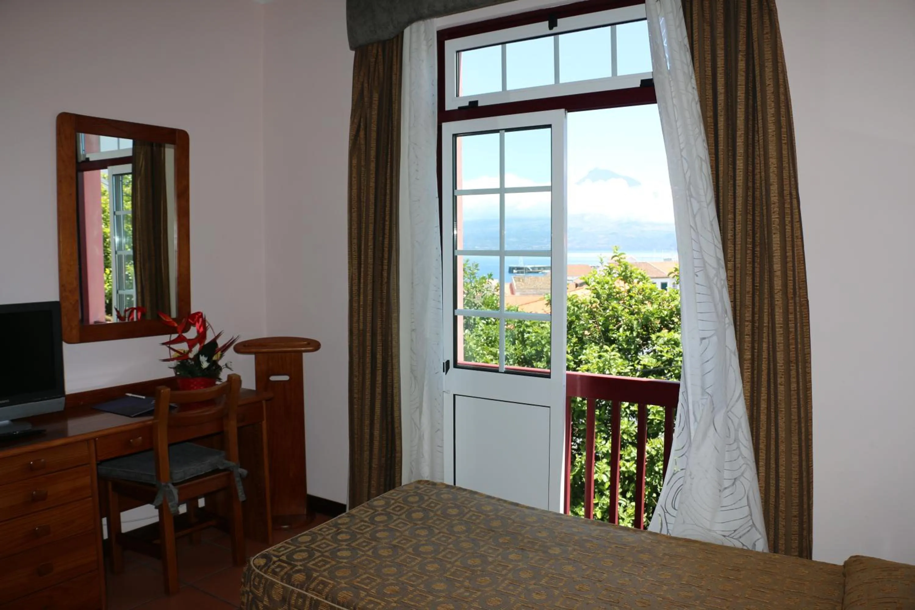 Spring in Apartamentos Turisticos Verdemar