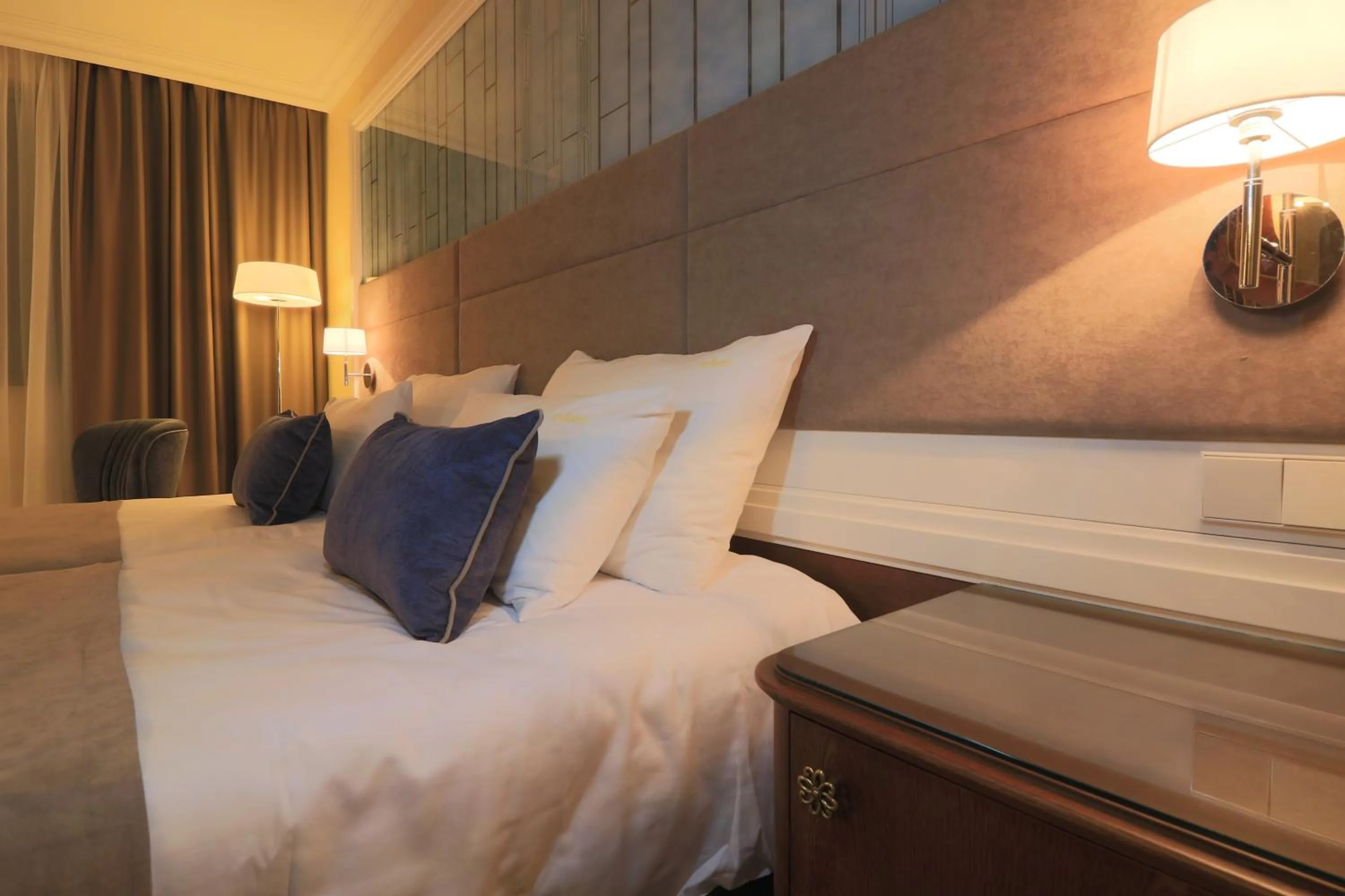 Photo of the whole room, Bed in Casino&Hotel efbet Trakya