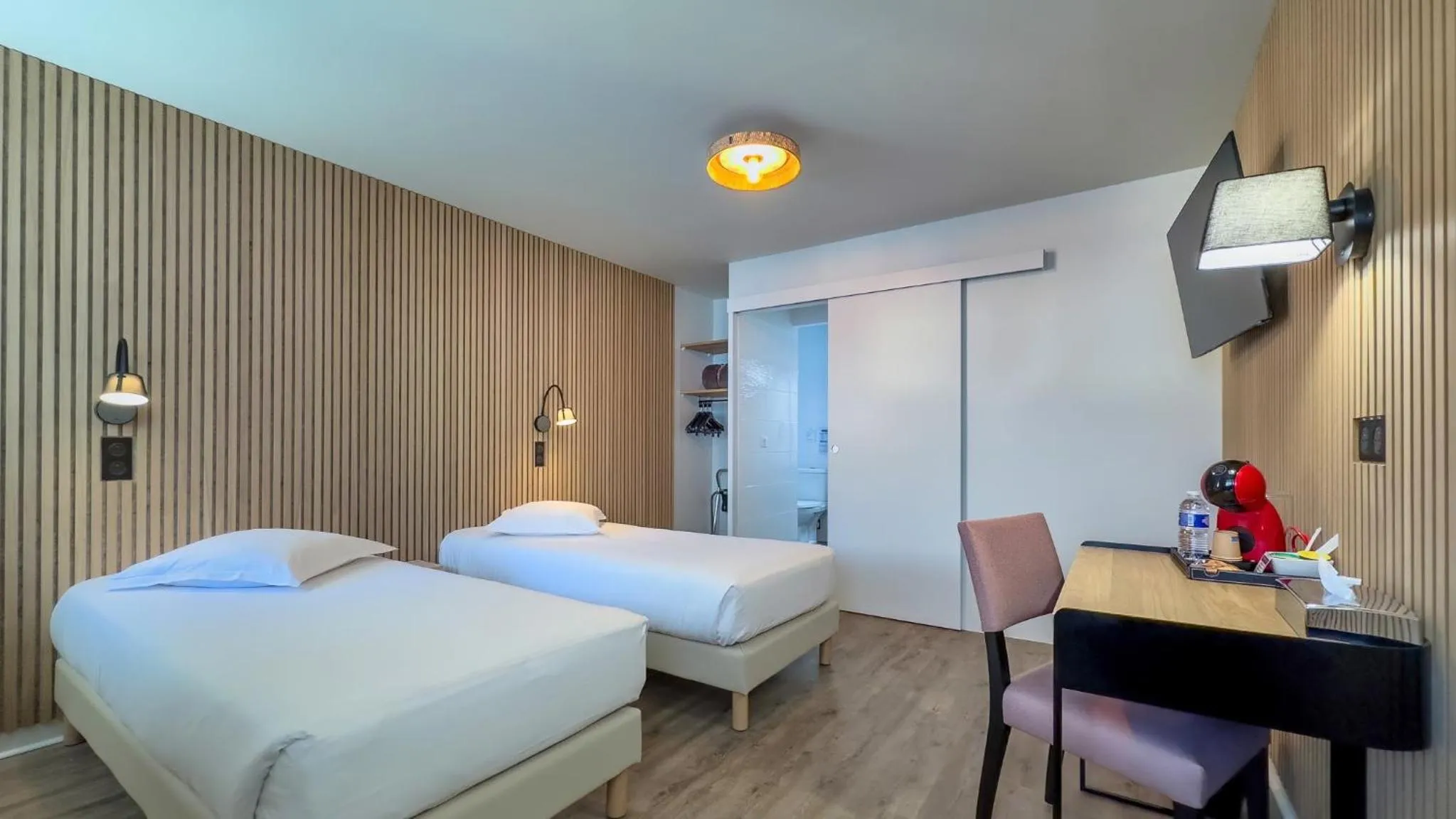 Bed in Hotel De La Gare