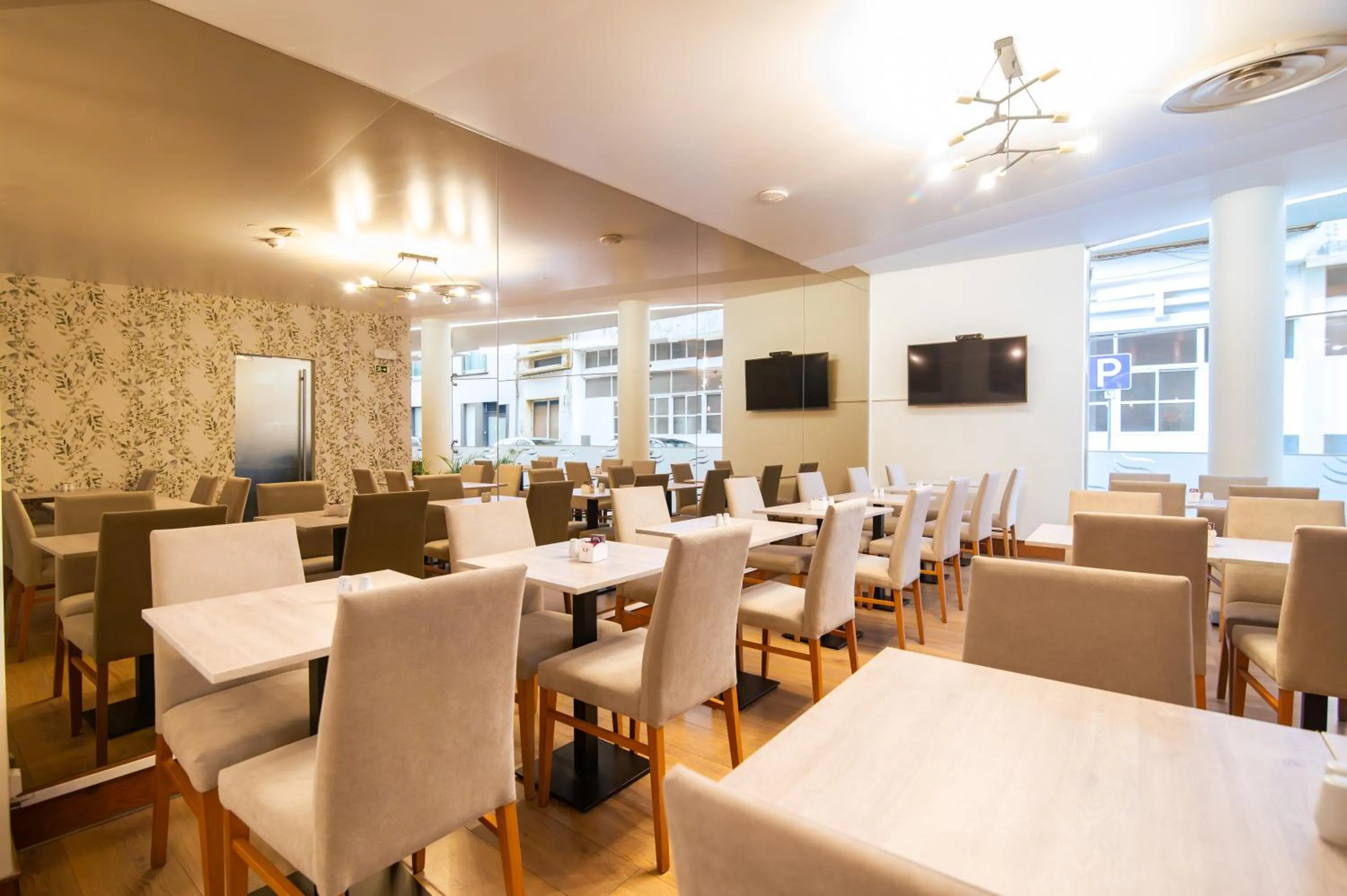 The Azoriani Boutique, Ascend Hotel Collection