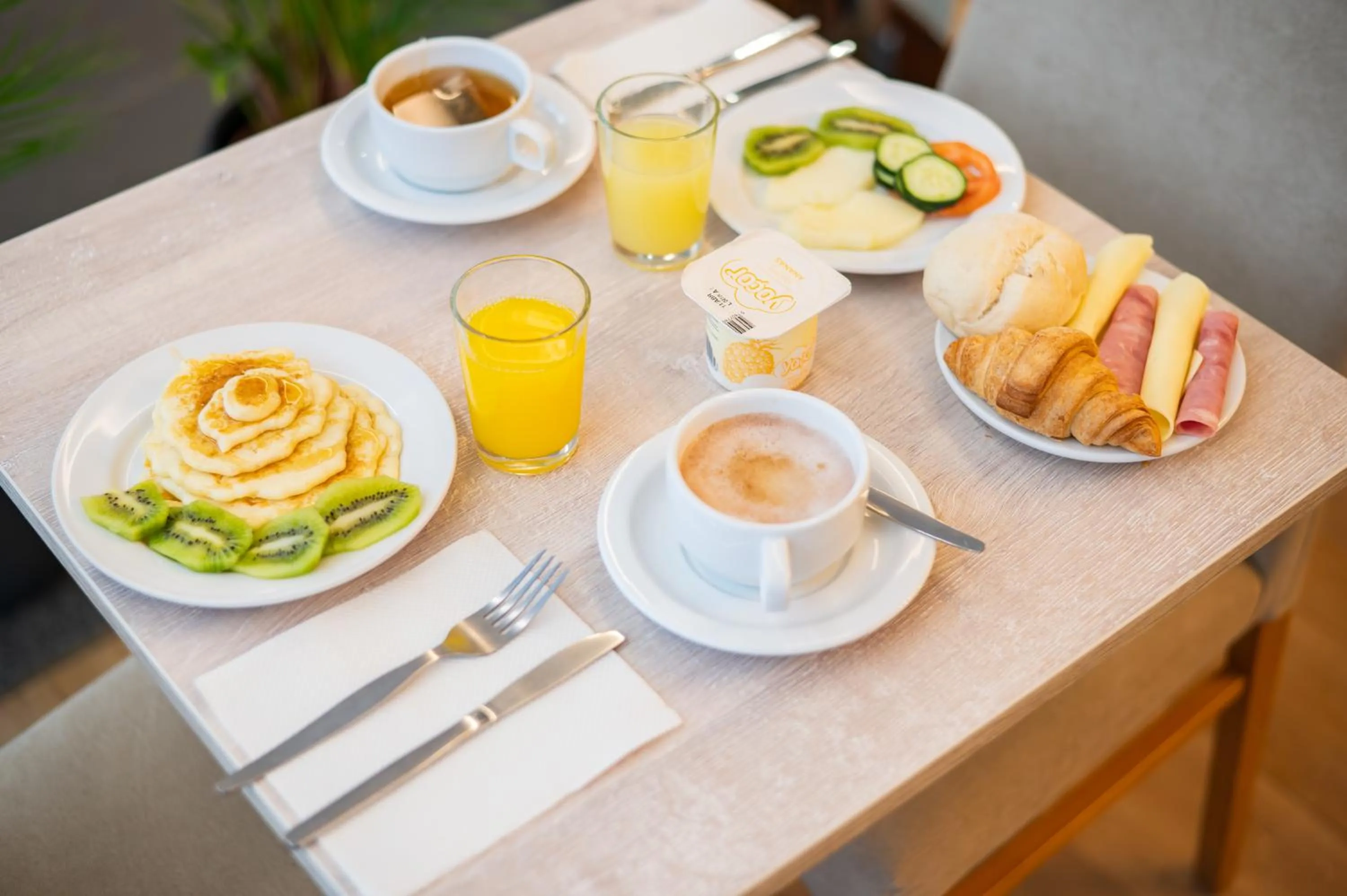 The Azoriani Boutique, Ascend Hotel Collection