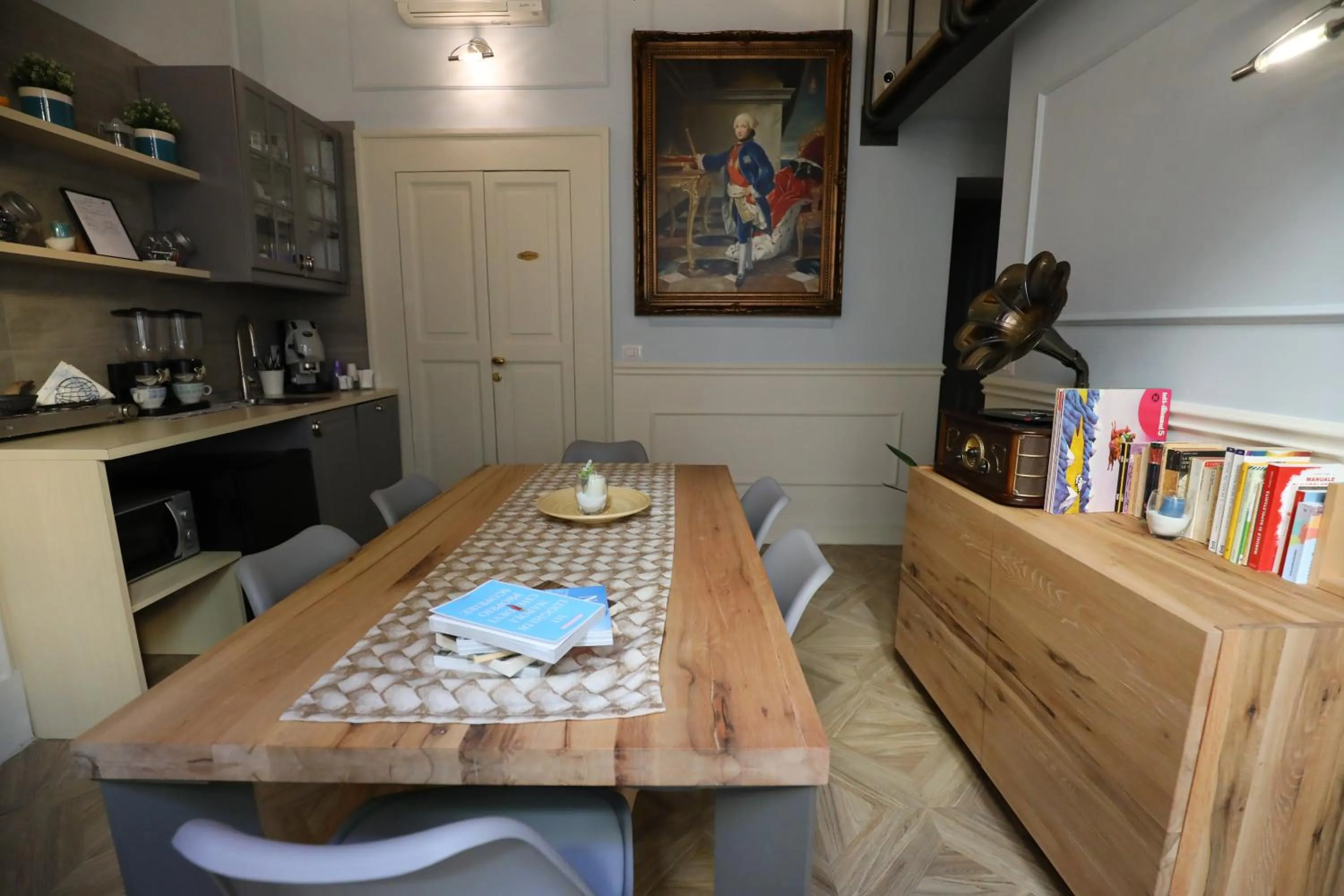 Coffee/tea facilities in Vico Gelso Napoli