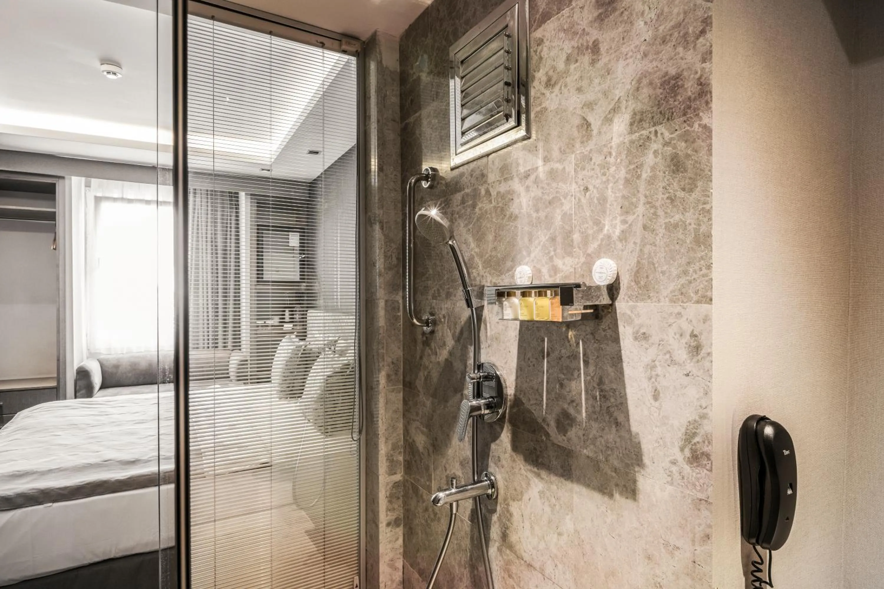 Shower in AHC Grand Bazaar Hotel