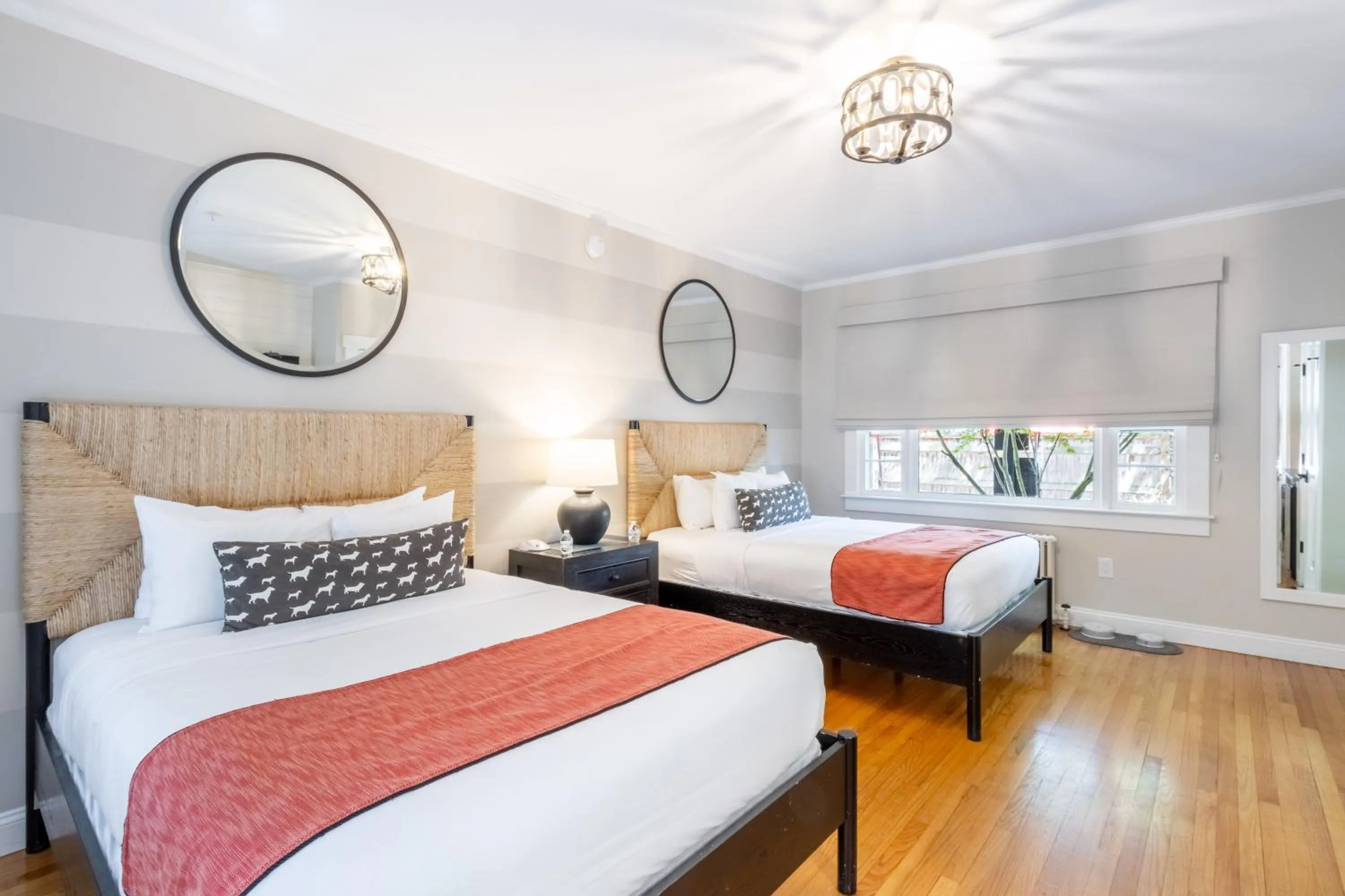 Bed in Paws on Pelham