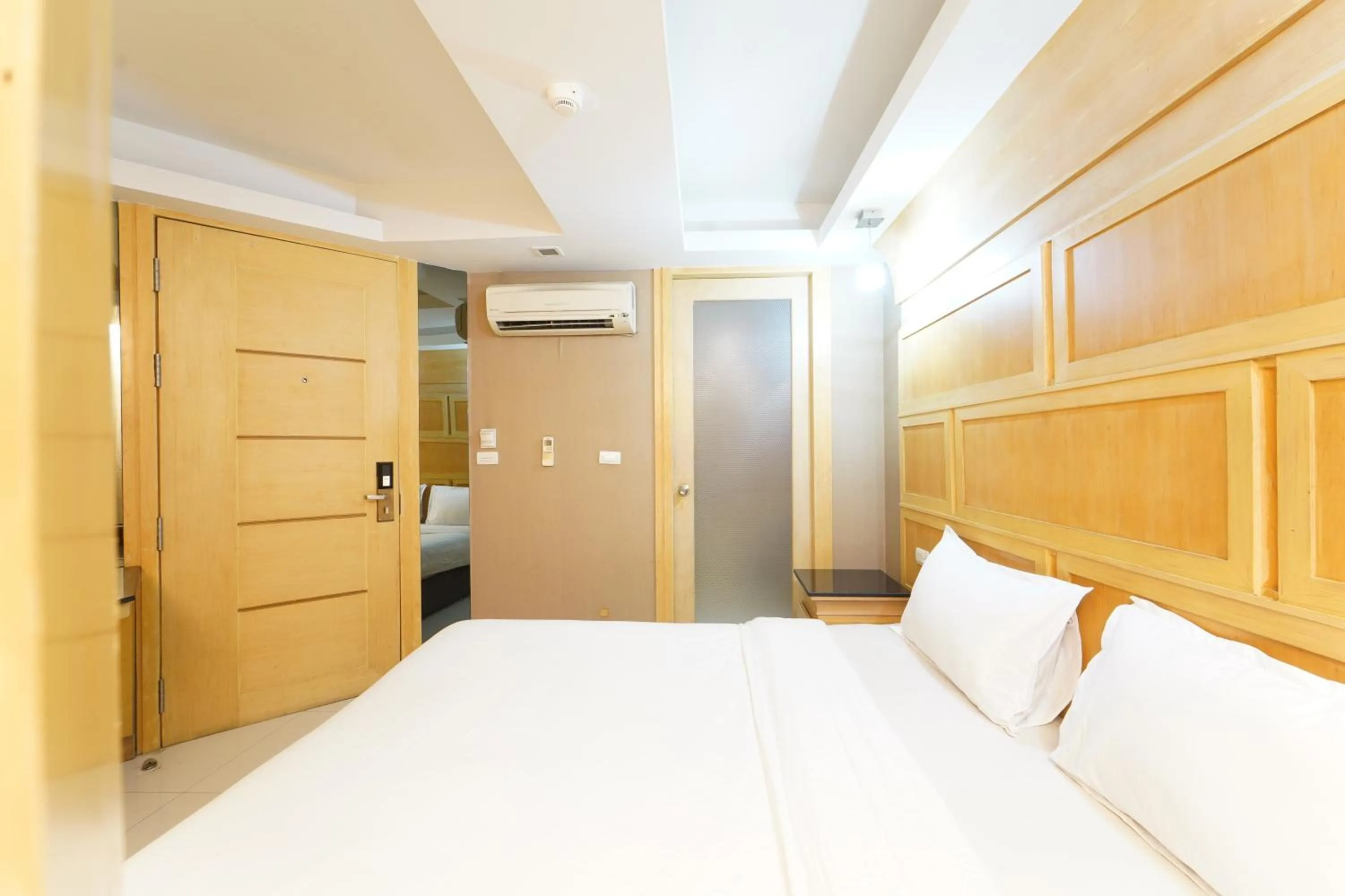 Photo of the whole room in UPAR Hotels Sukhumvit 11 Nana