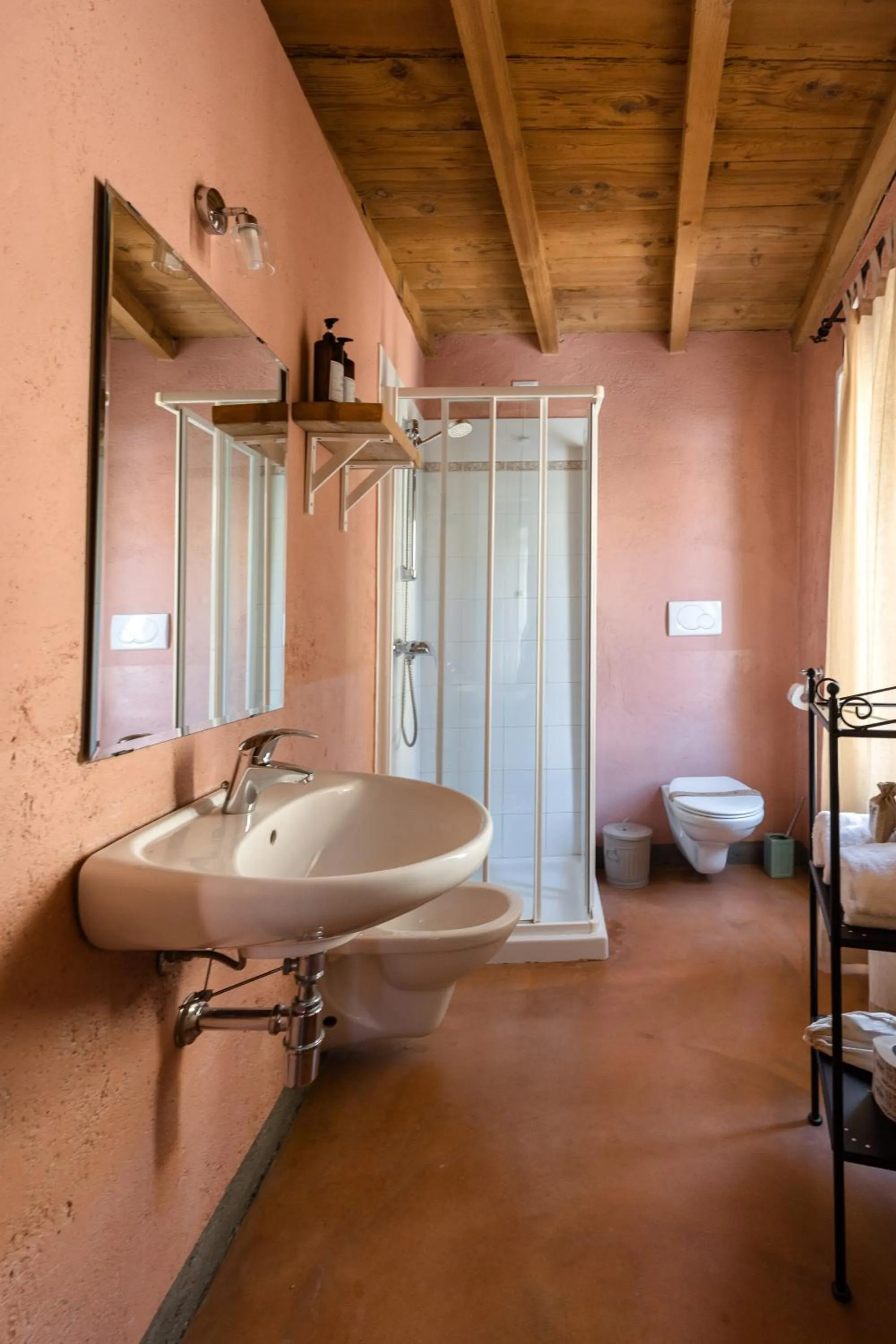 Shower in B&B Corte del Mincio