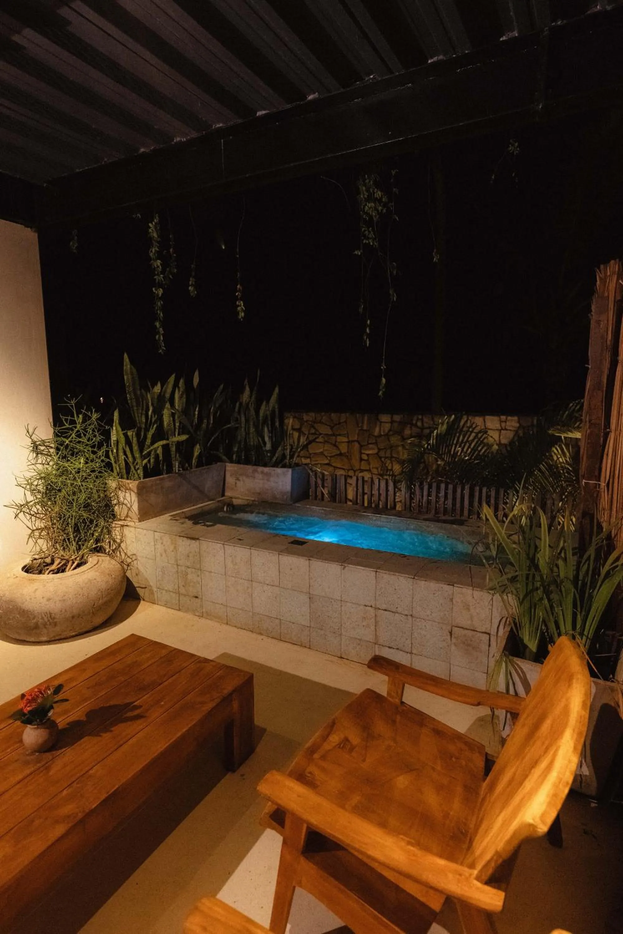 Hot Tub in Pedras Do Patacho Hotel Boutique Experience