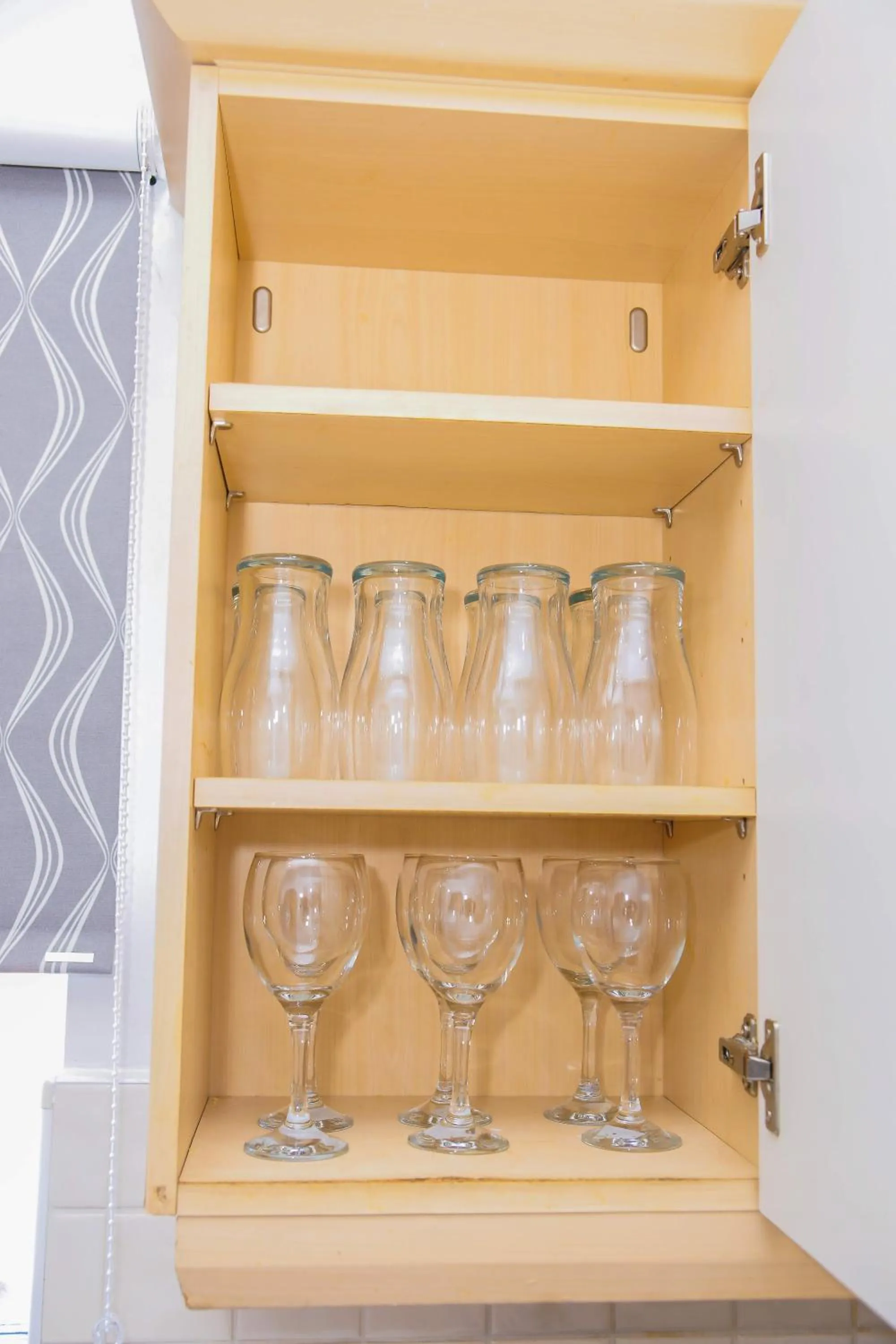 MODERN 2 BEDROOM APARTMENT