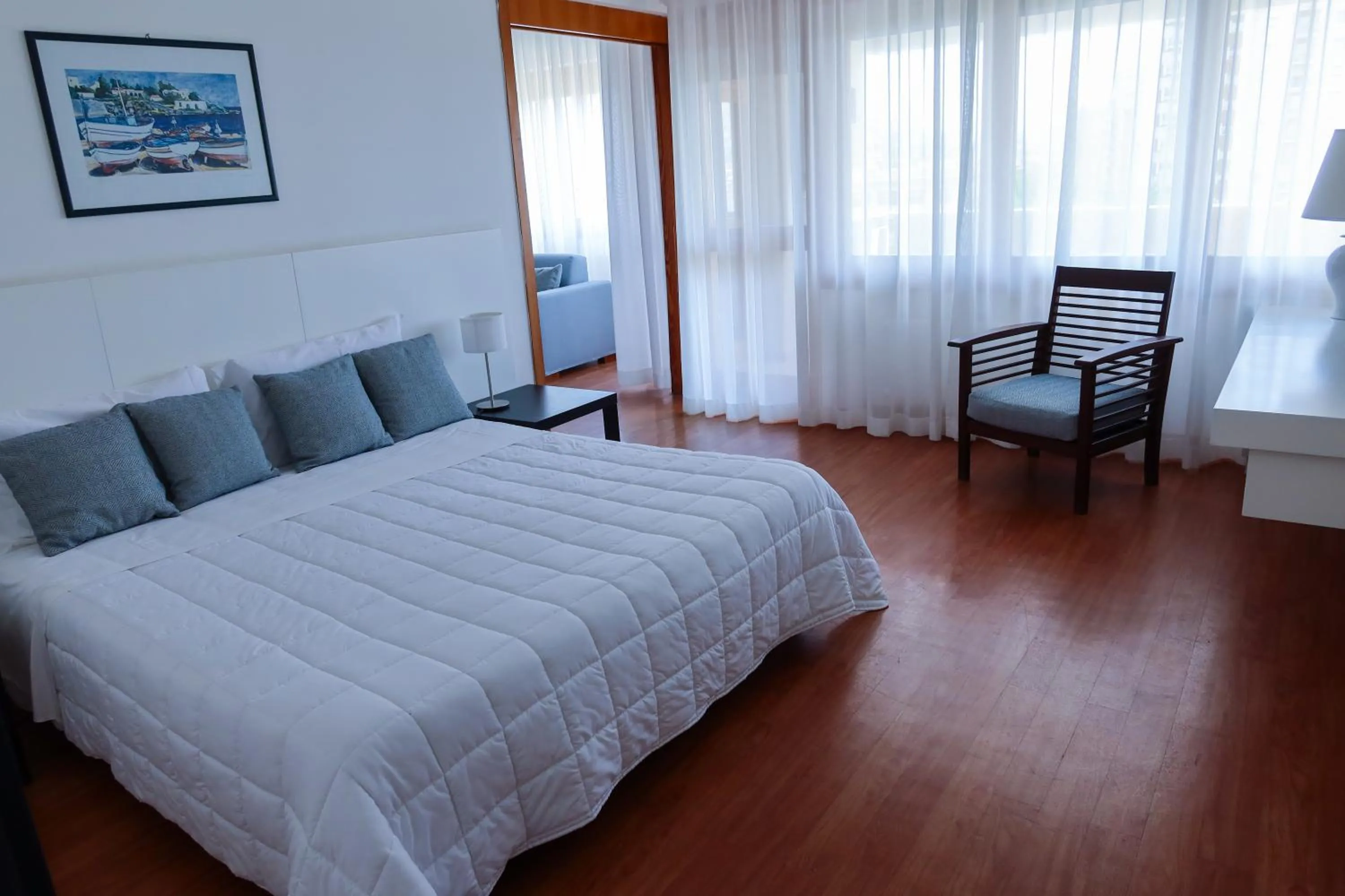Bedroom, Bed in Marbela Apartments & Suites