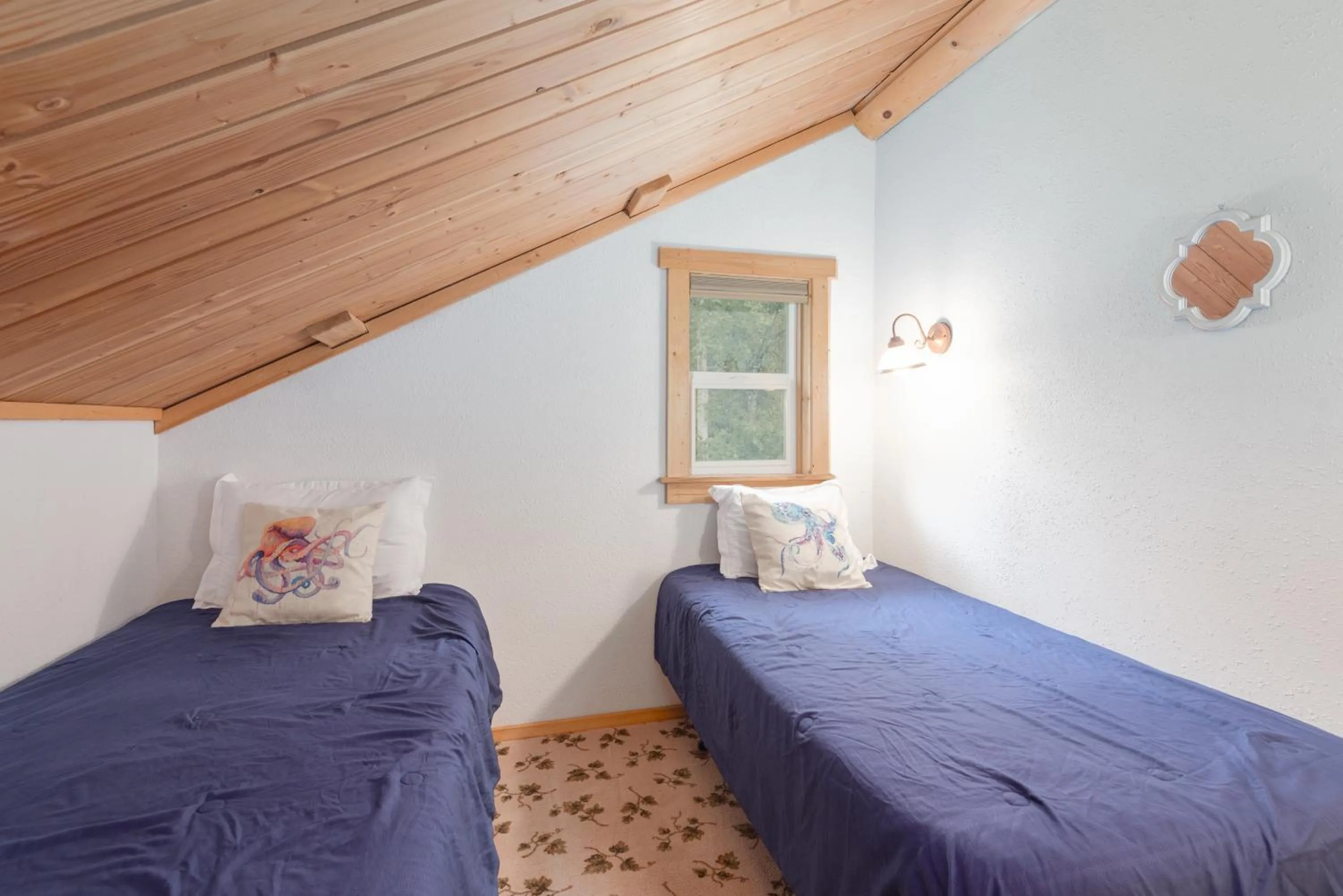 Bed in Hope's Hideaway, LLC