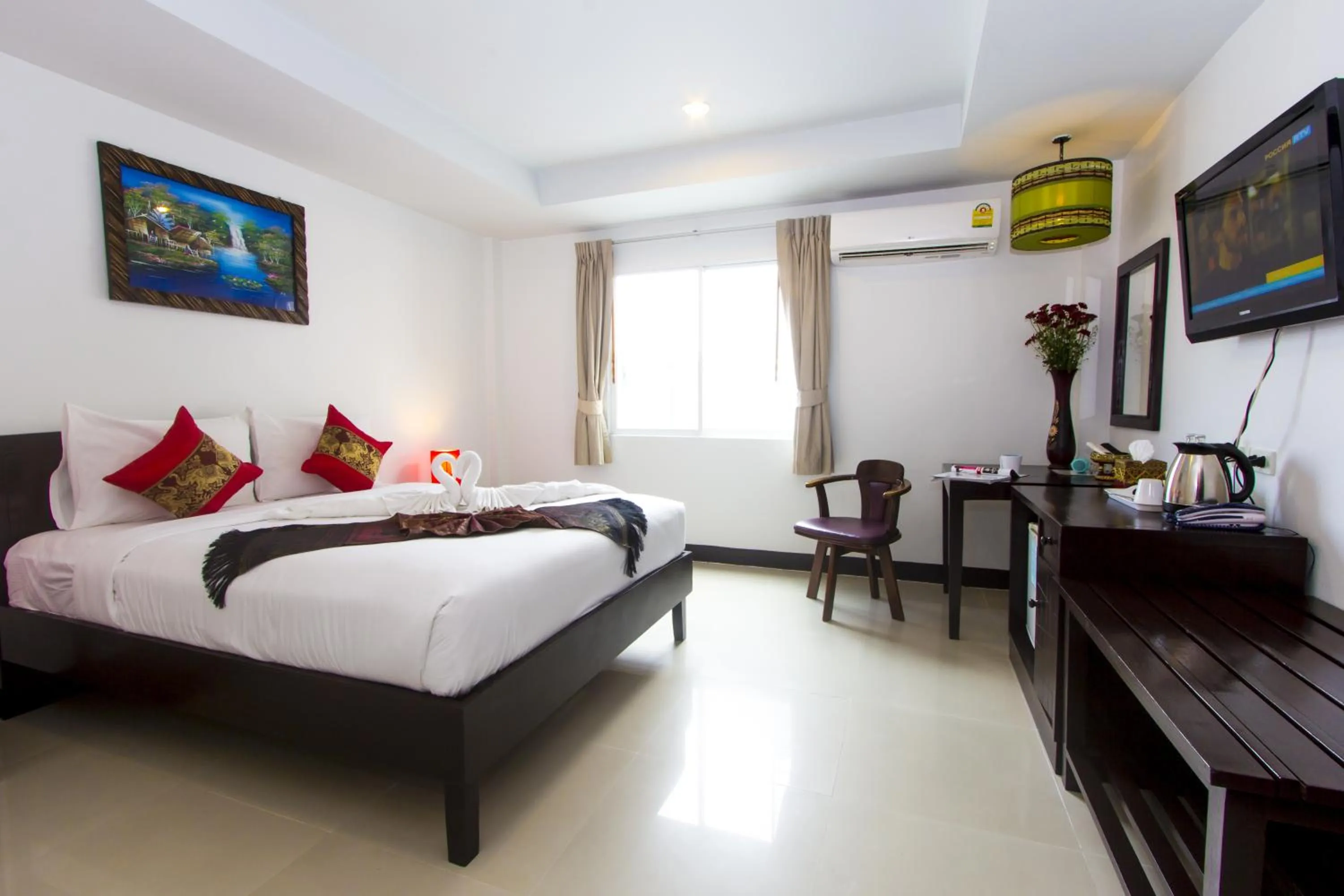 Bed in Silver Resortel