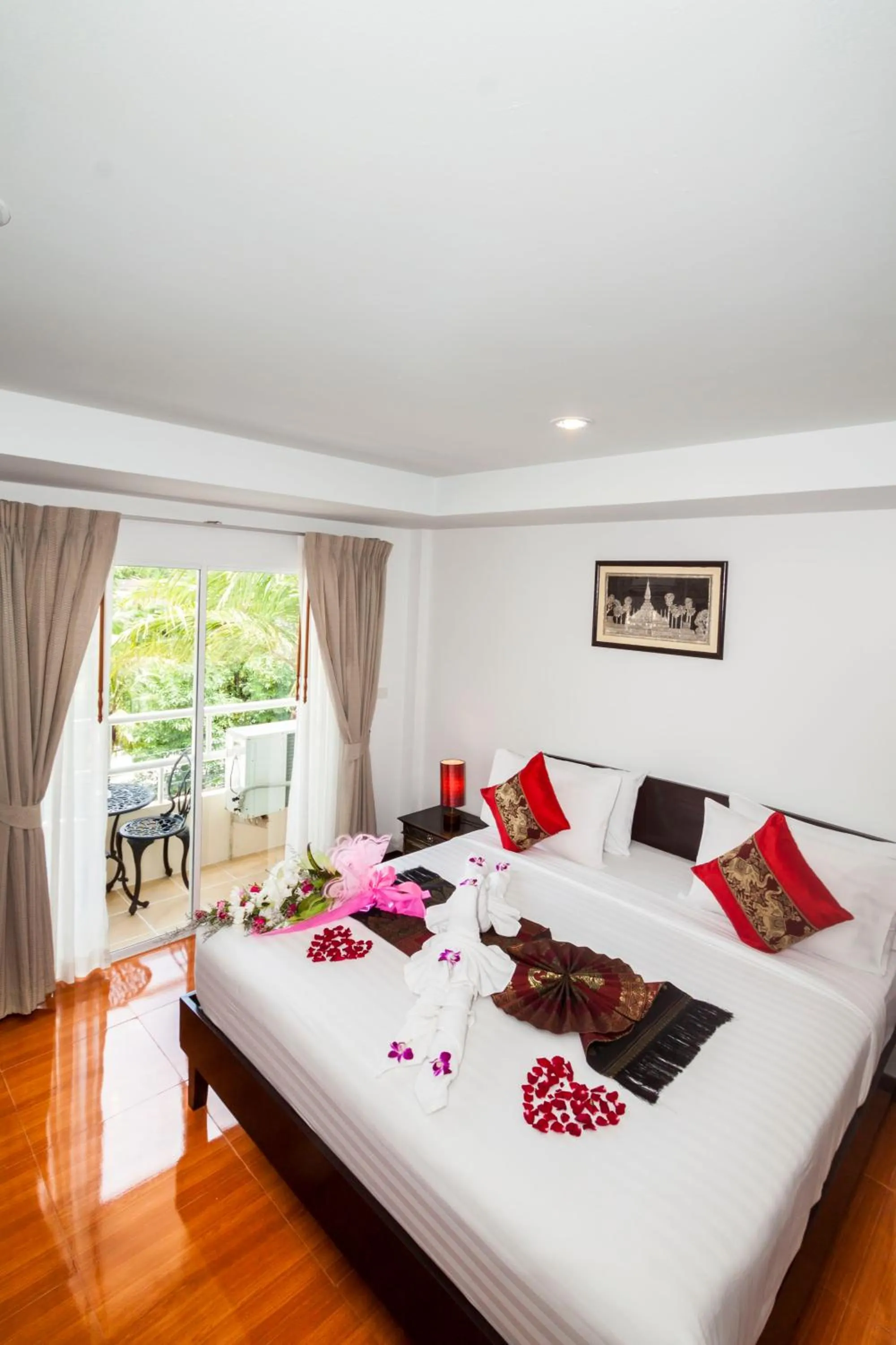 Bed in Silver Resortel