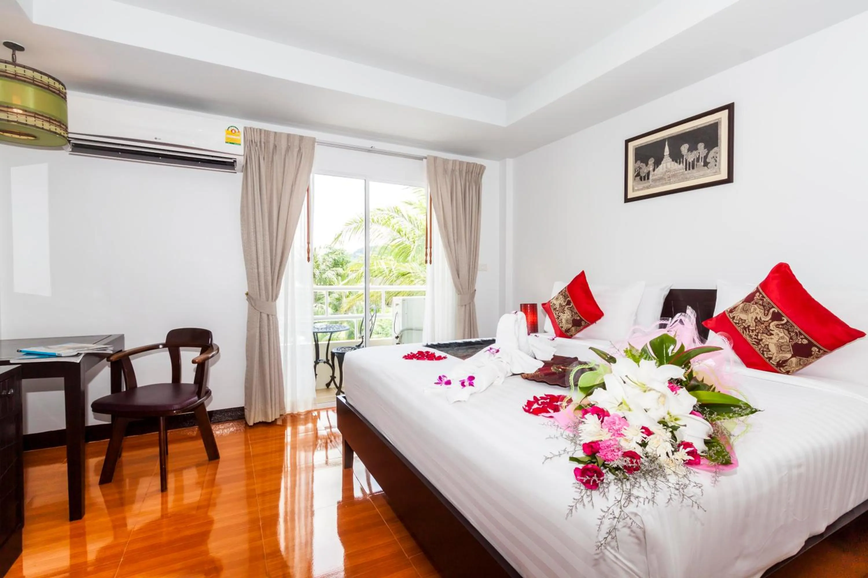 Bed in Silver Resortel