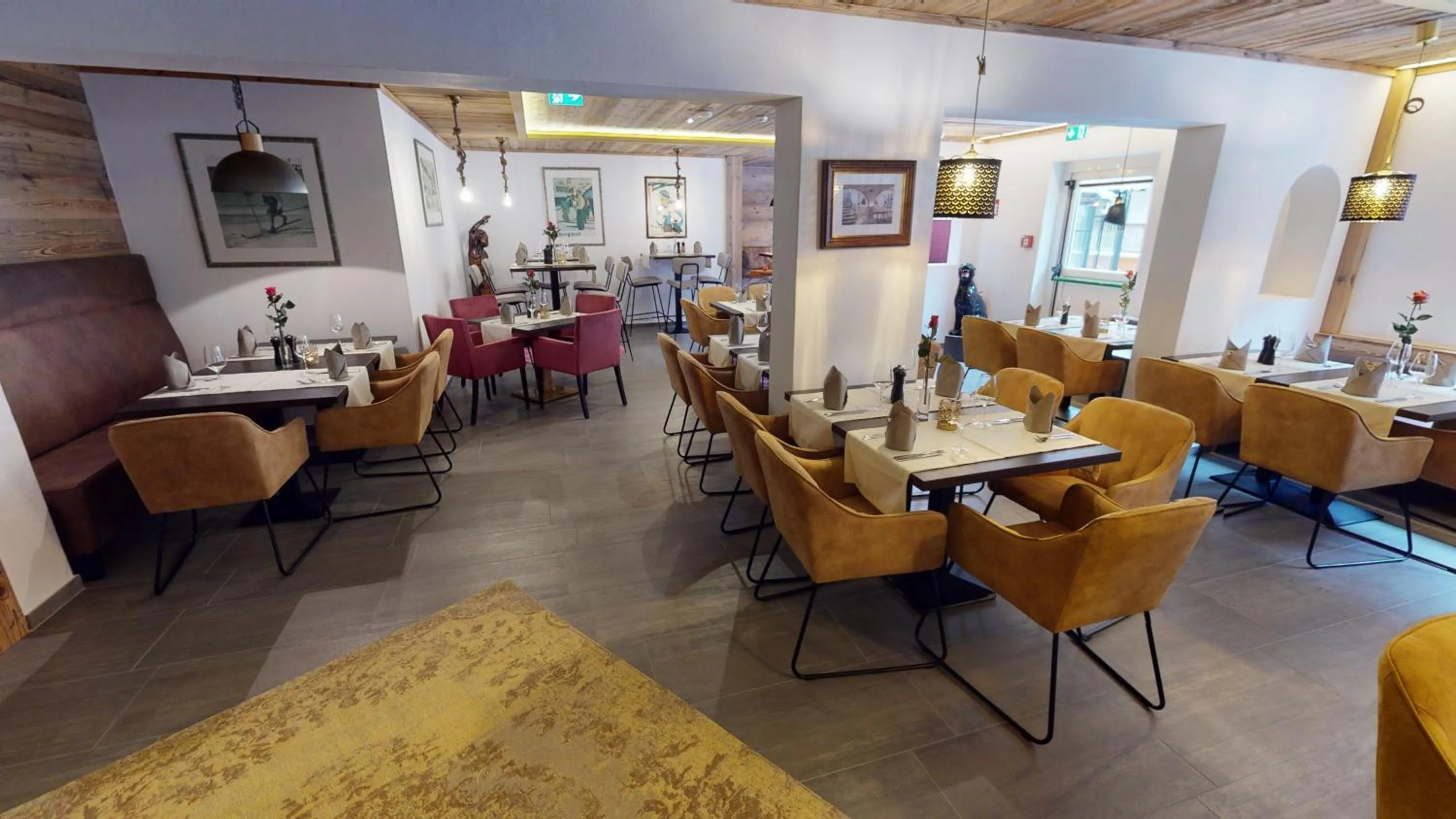 Restaurant/places to eat in Hotel Panther'A