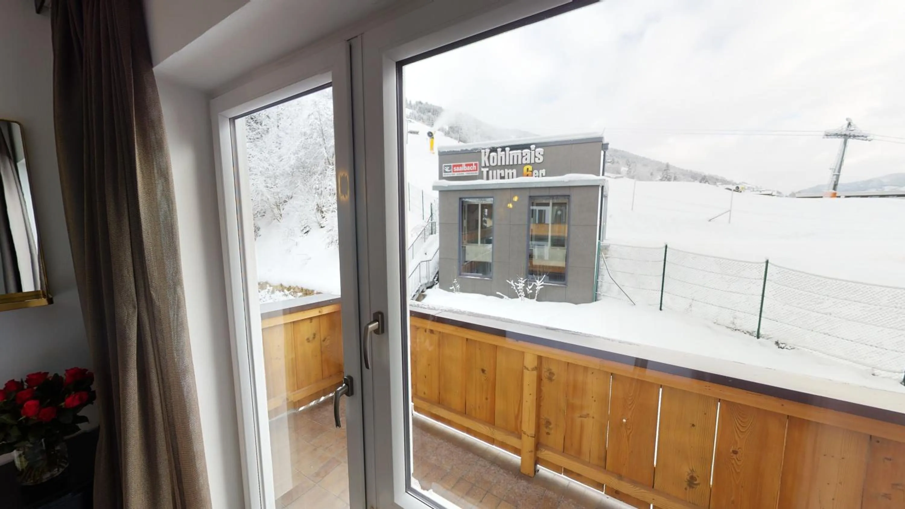 Winter in Hotel Panther'A