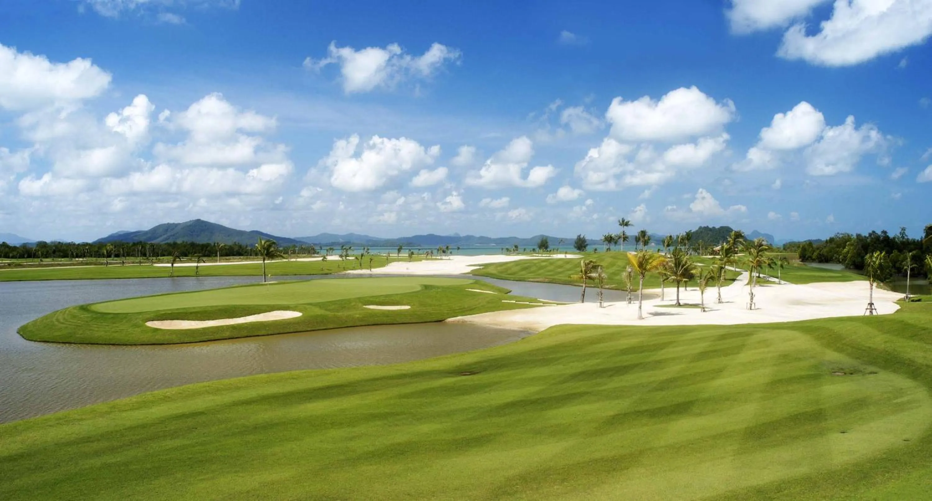 Golfcourse in Mission Hills Phuket Golf Resort-SHA Extra Plus