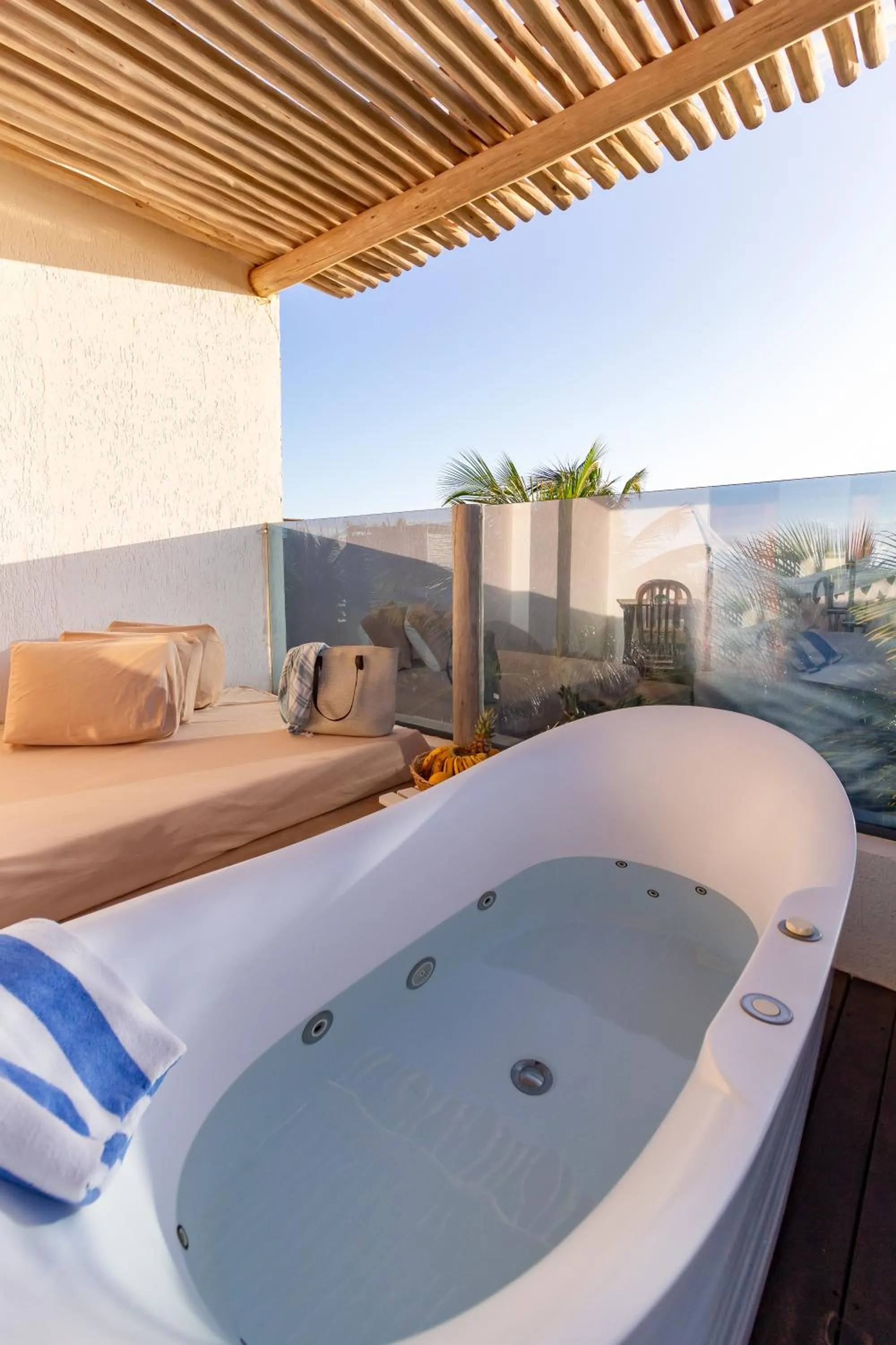Hot Tub in Kilombo Villas & Spa