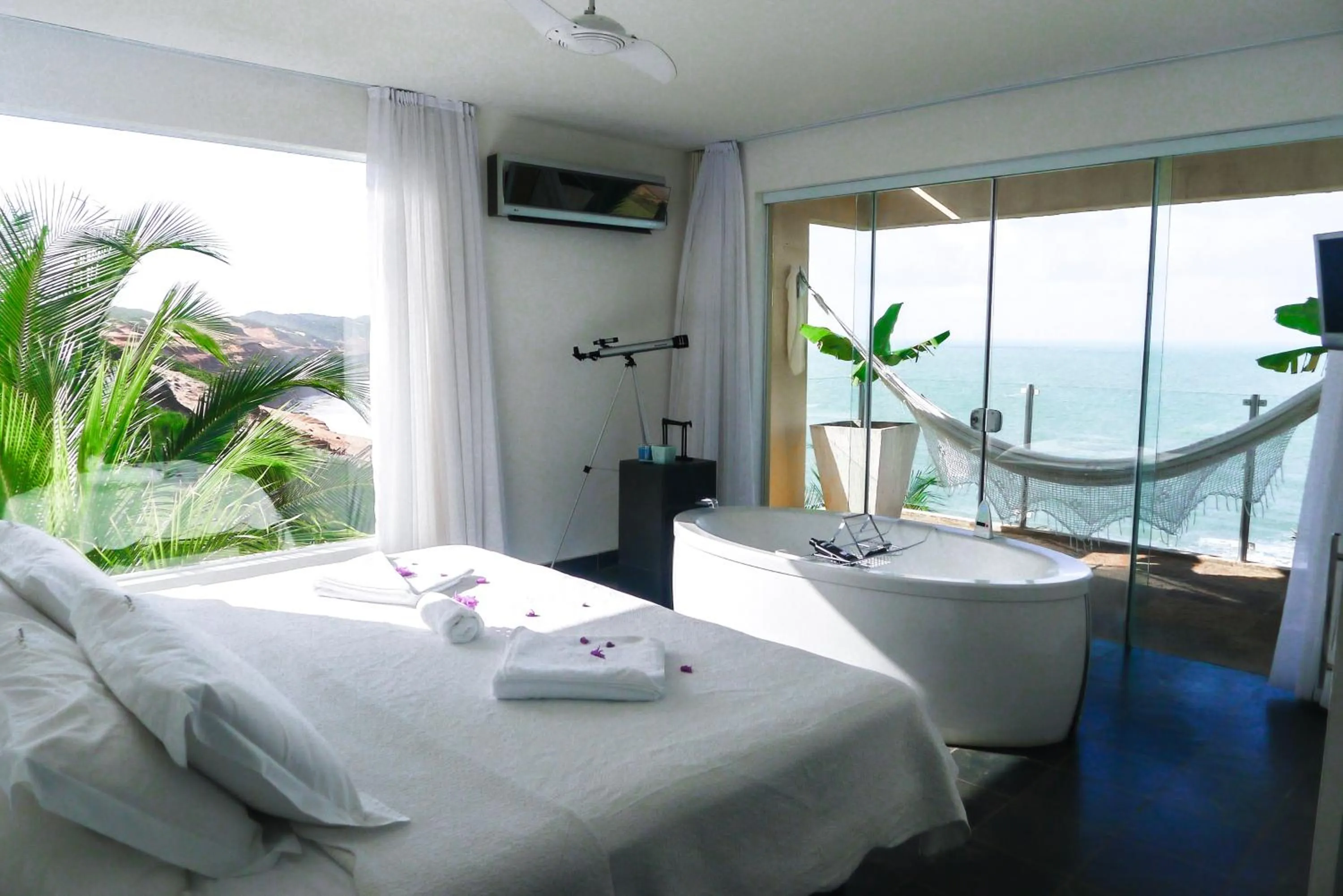 Bed in Kilombo Villas & Spa