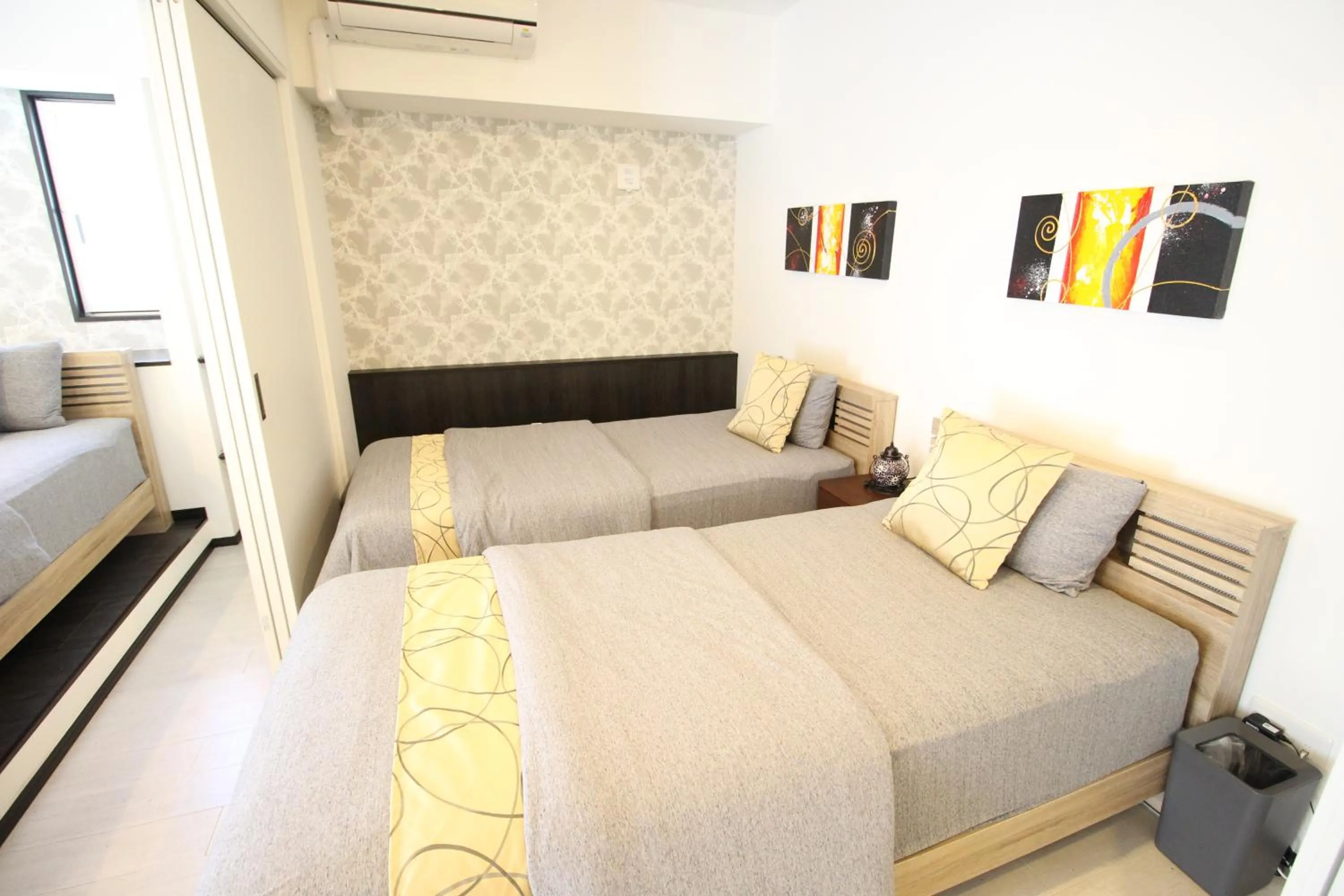 Bed in Condominium Felicita Naha
