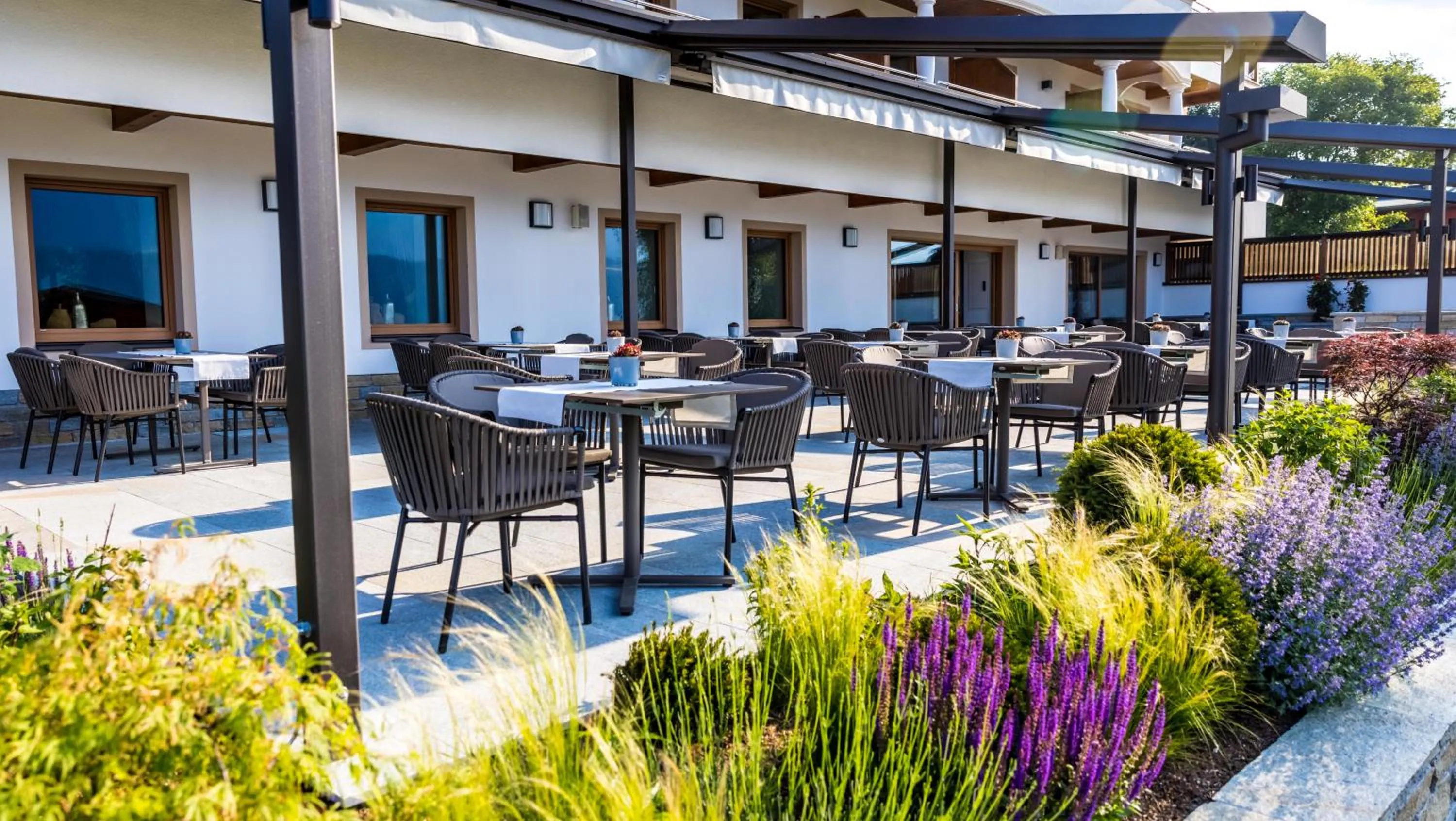 Patio in Hotel Huberhof