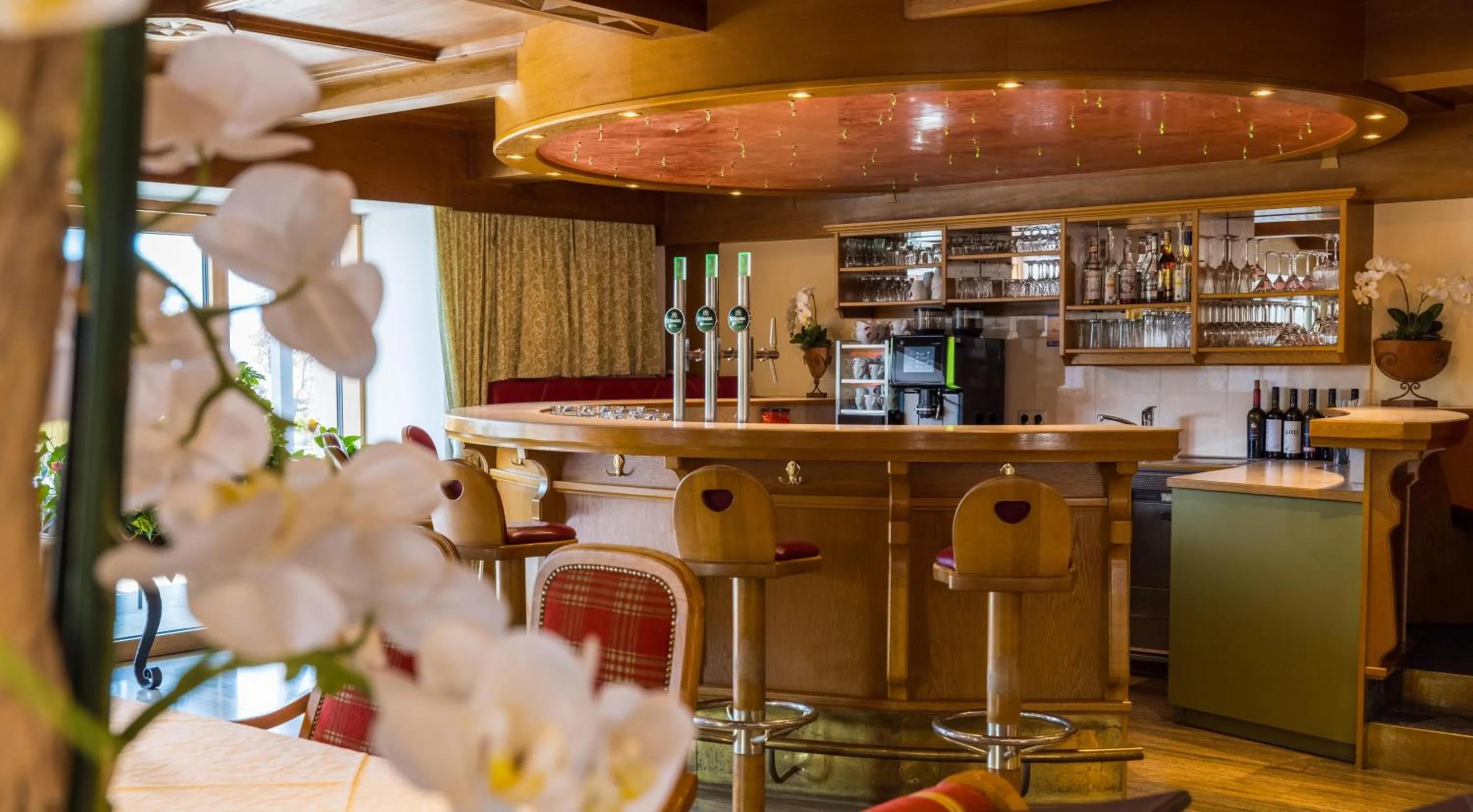 Lounge or bar in Hotel Huberhof