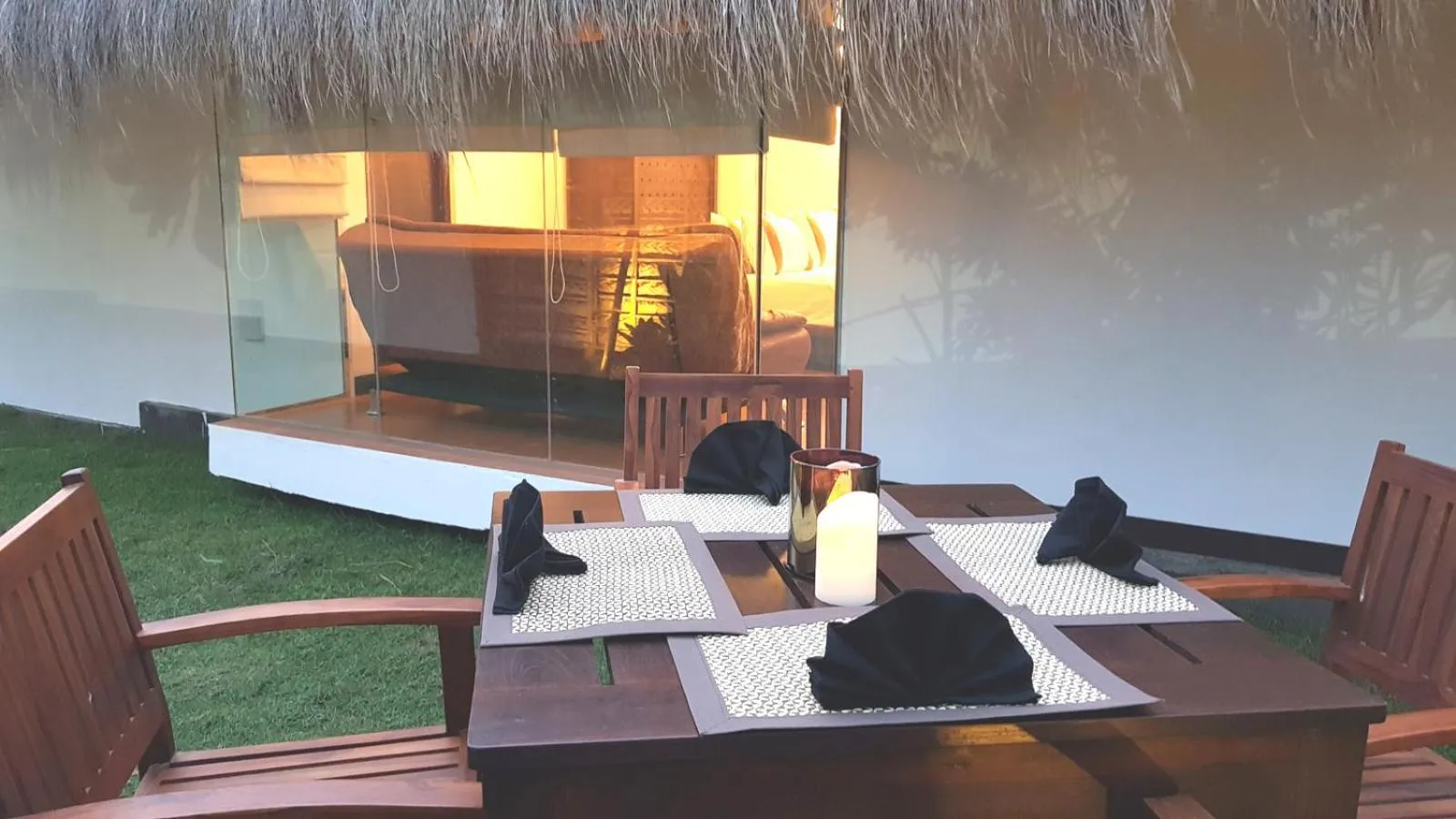 Dining area in Blue Whale Resort & Kite Surfing