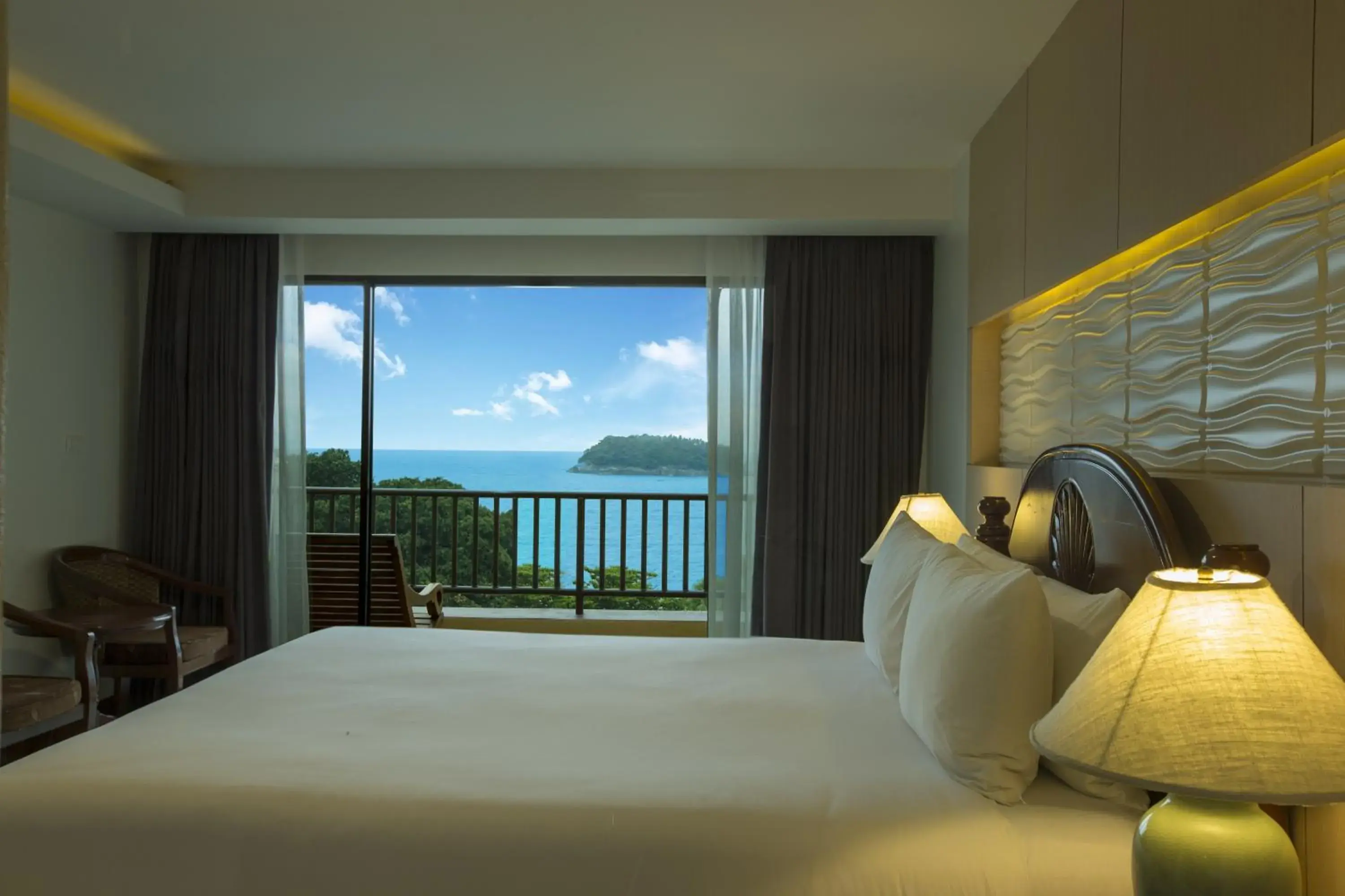 Deluxe Double or Twin Room with Sea View in Chanalai Garden Resort, Kata Beach Deluxe Double or Twin Room with Sea View in Chanalai Garden Resort, Kata Beach