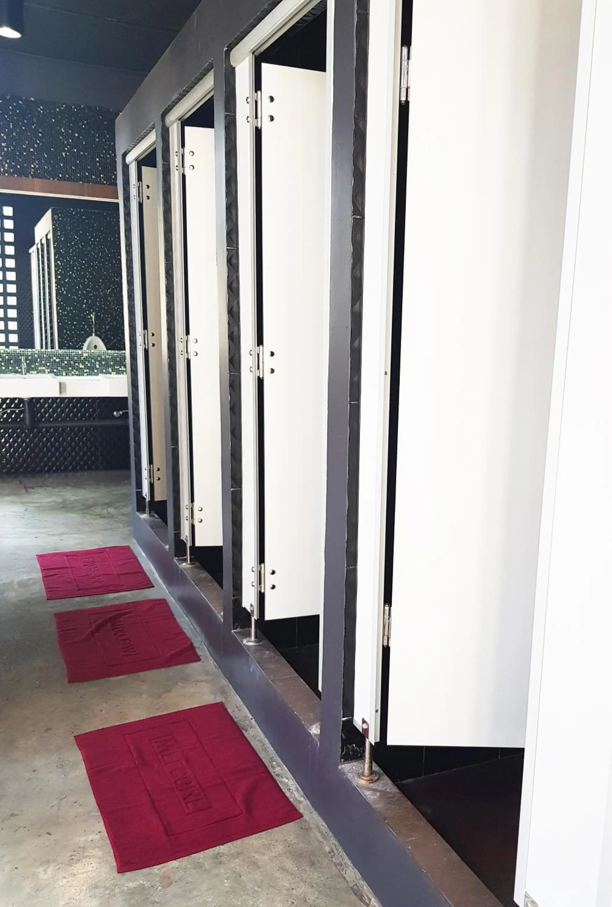 Shower in CLOUD on Saladaeng Silom Hostel Bangkok