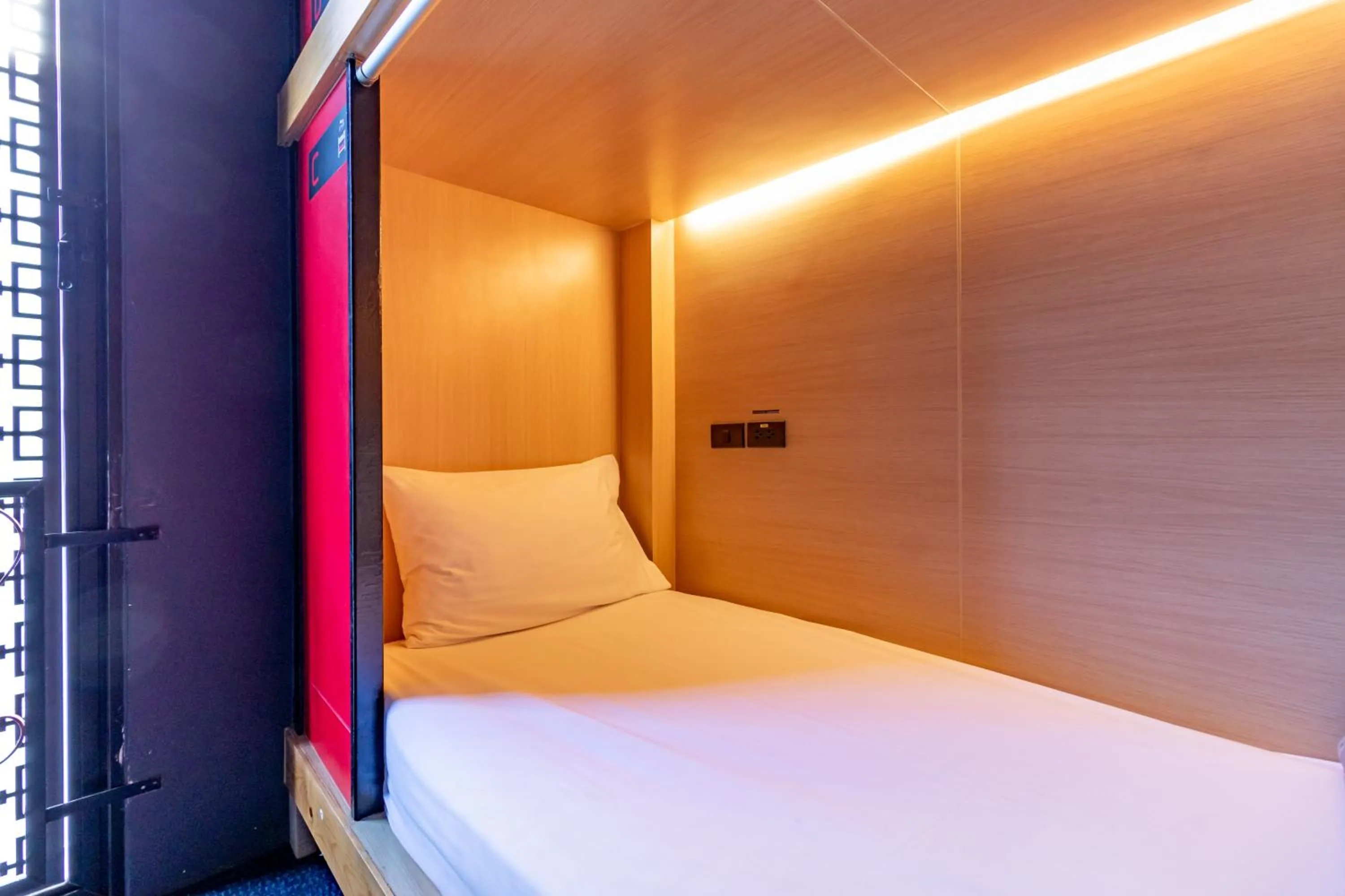 Bed in CLOUD on Saladaeng Silom Hostel Bangkok