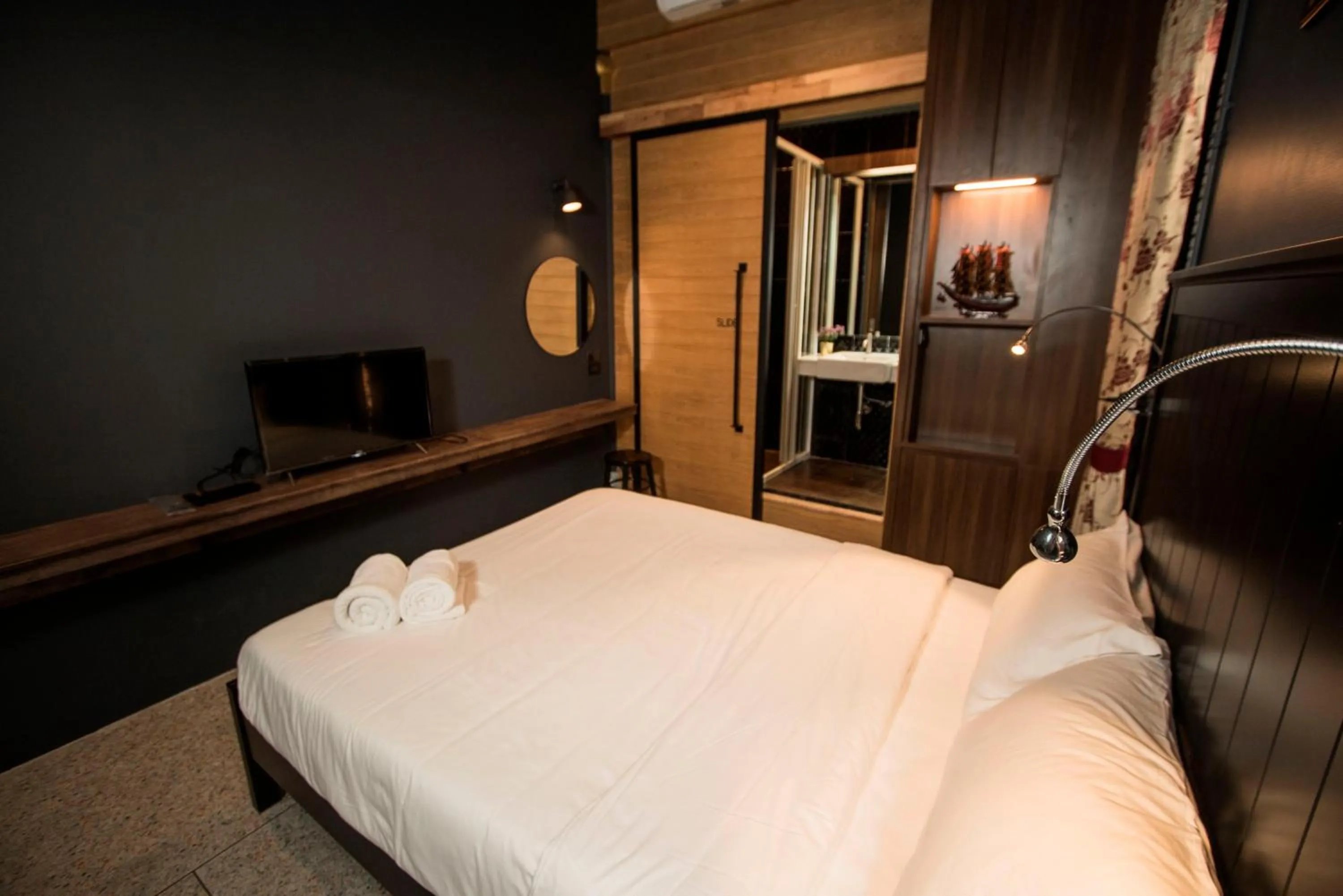 Other, Bed in CLOUD on Saladaeng Silom Hostel Bangkok