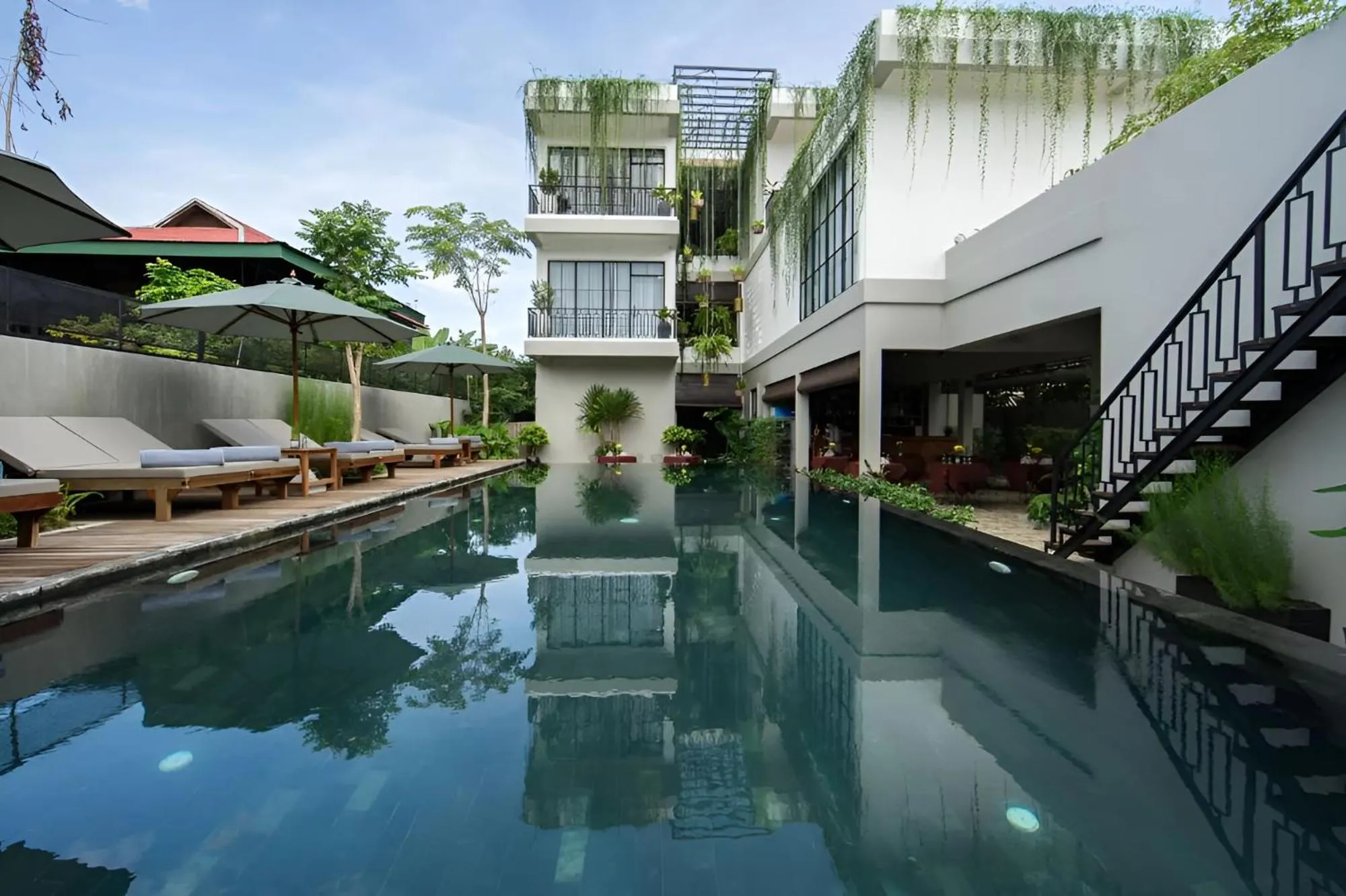 Property building in Vihara The City of Temples