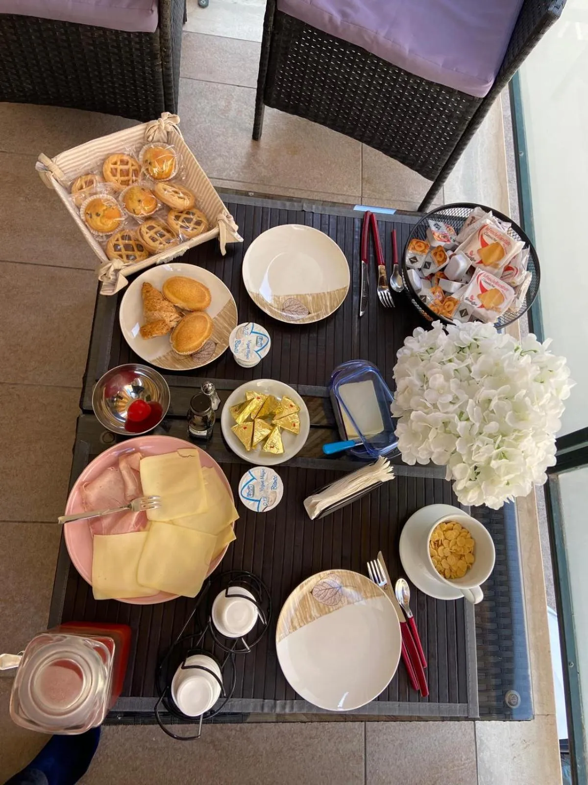 Breakfast in LECCE MON AMOUR B&B