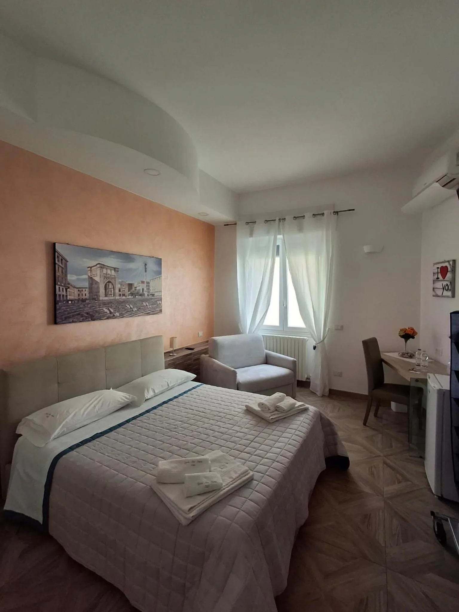 Photo of the whole room, Bed in LECCE MON AMOUR B&B