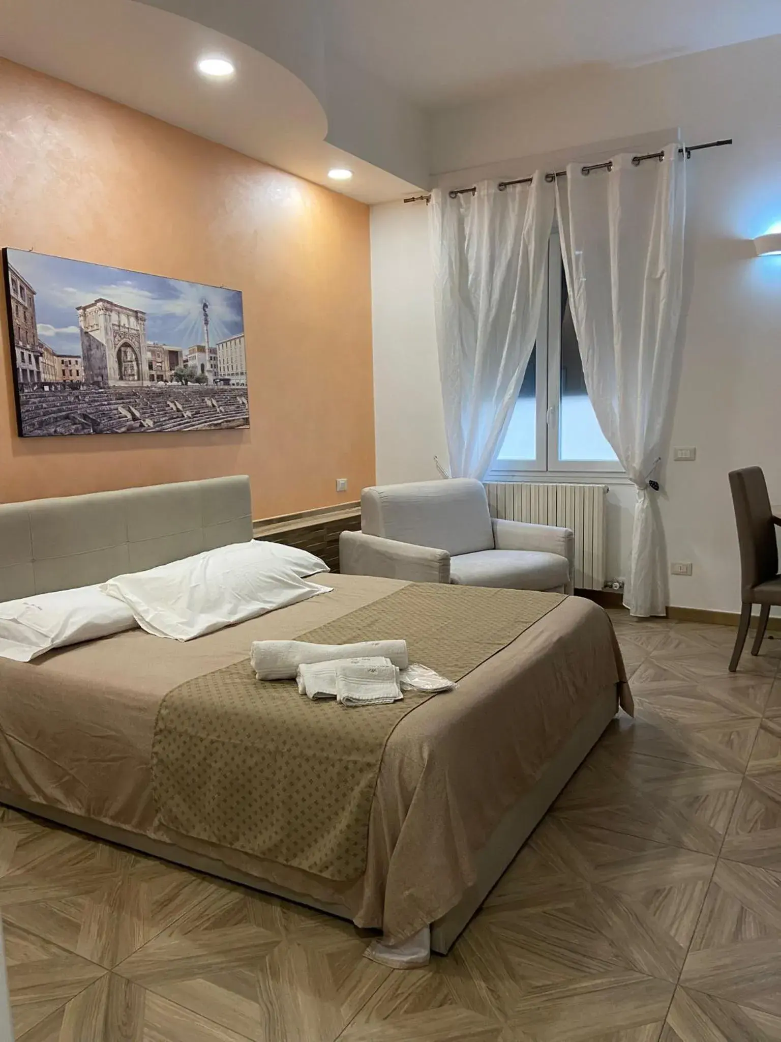 Double Room with Private Bathroom - single occupancy in LECCE MON AMOUR B&B Double Room with Private Bathroom - single occupancy in LECCE MON AMOUR B&B