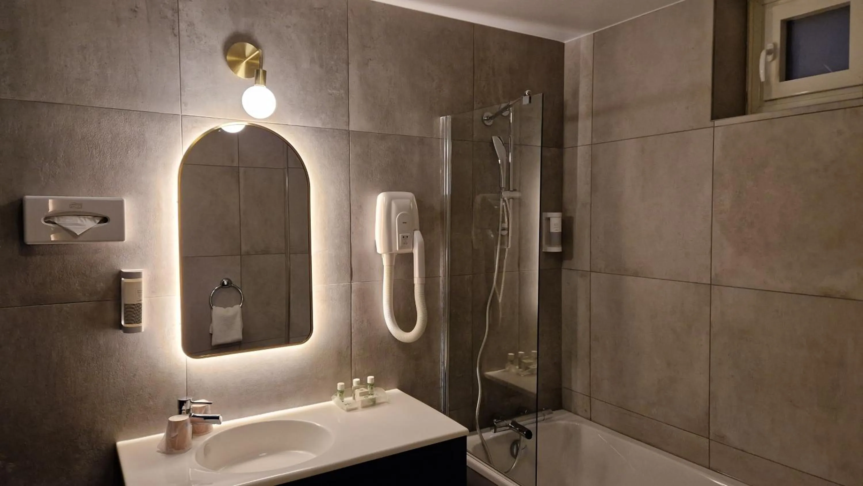 Bathroom in Princesse Caroline