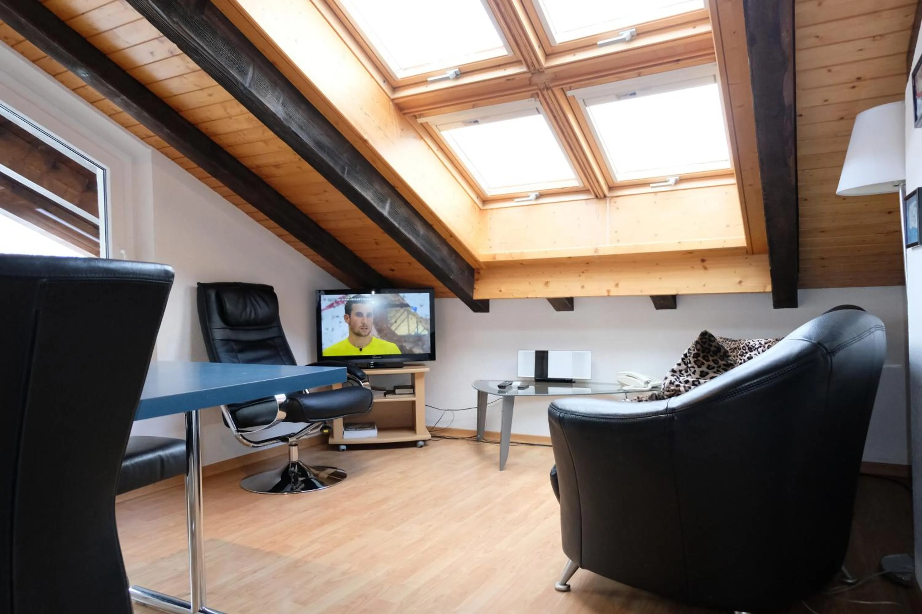 Living room in Artist Apartments & Hotel Garni