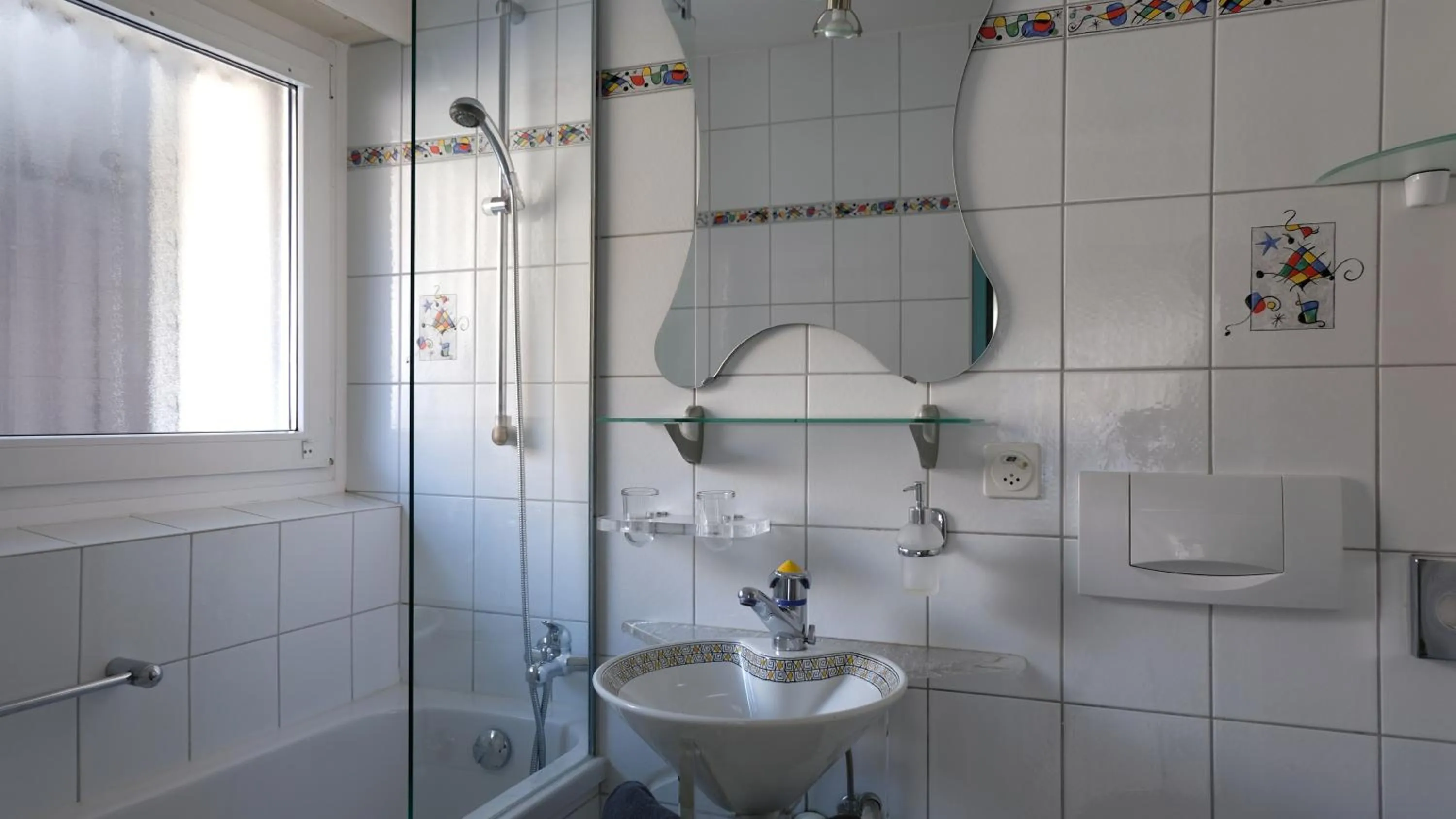Bathroom in Artist Apartments & Hotel Garni