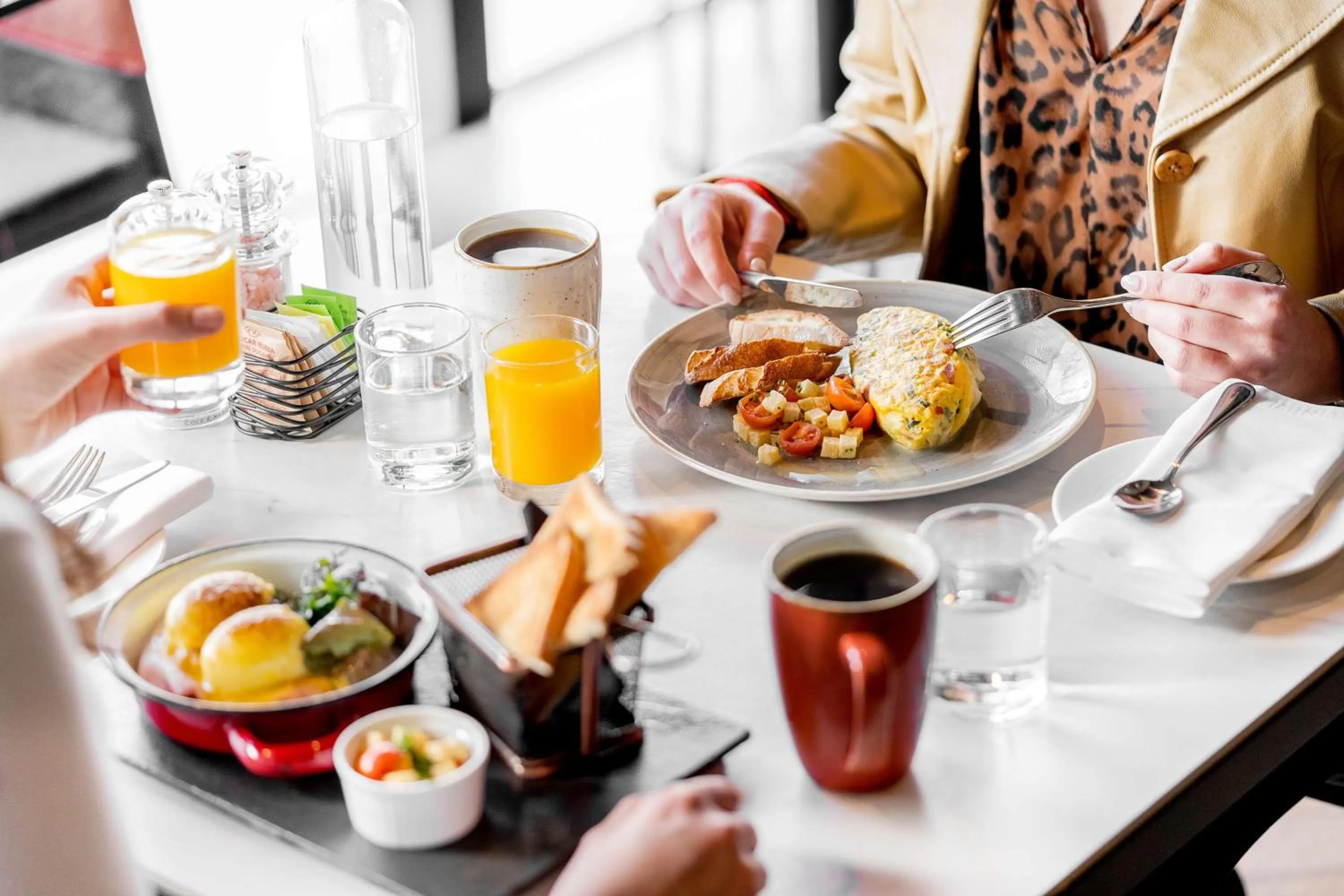 Restaurant/places to eat in Hyatt Centric Las Condes Santiago