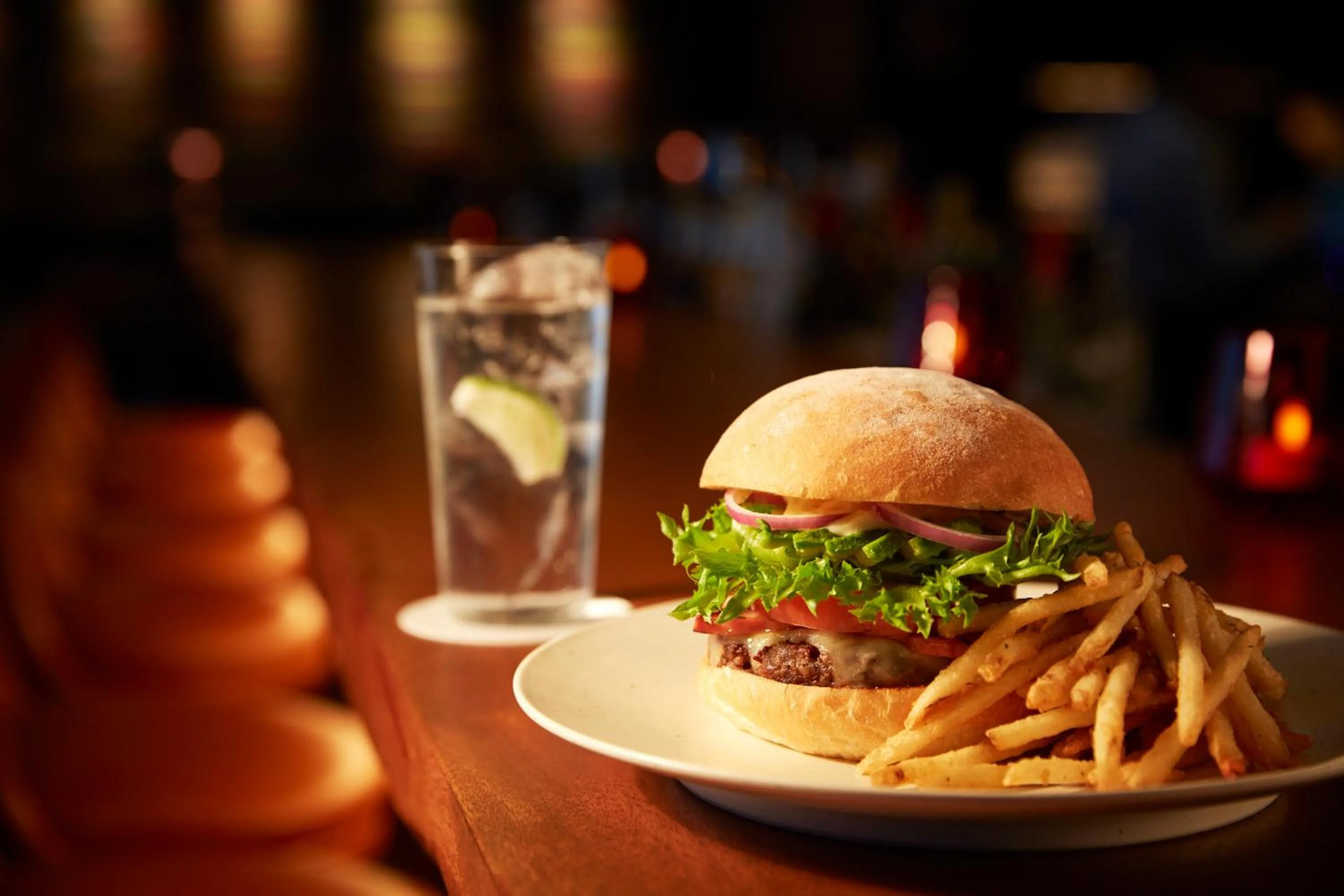 Lounge or bar in Hyatt Centric Ginza Tokyo