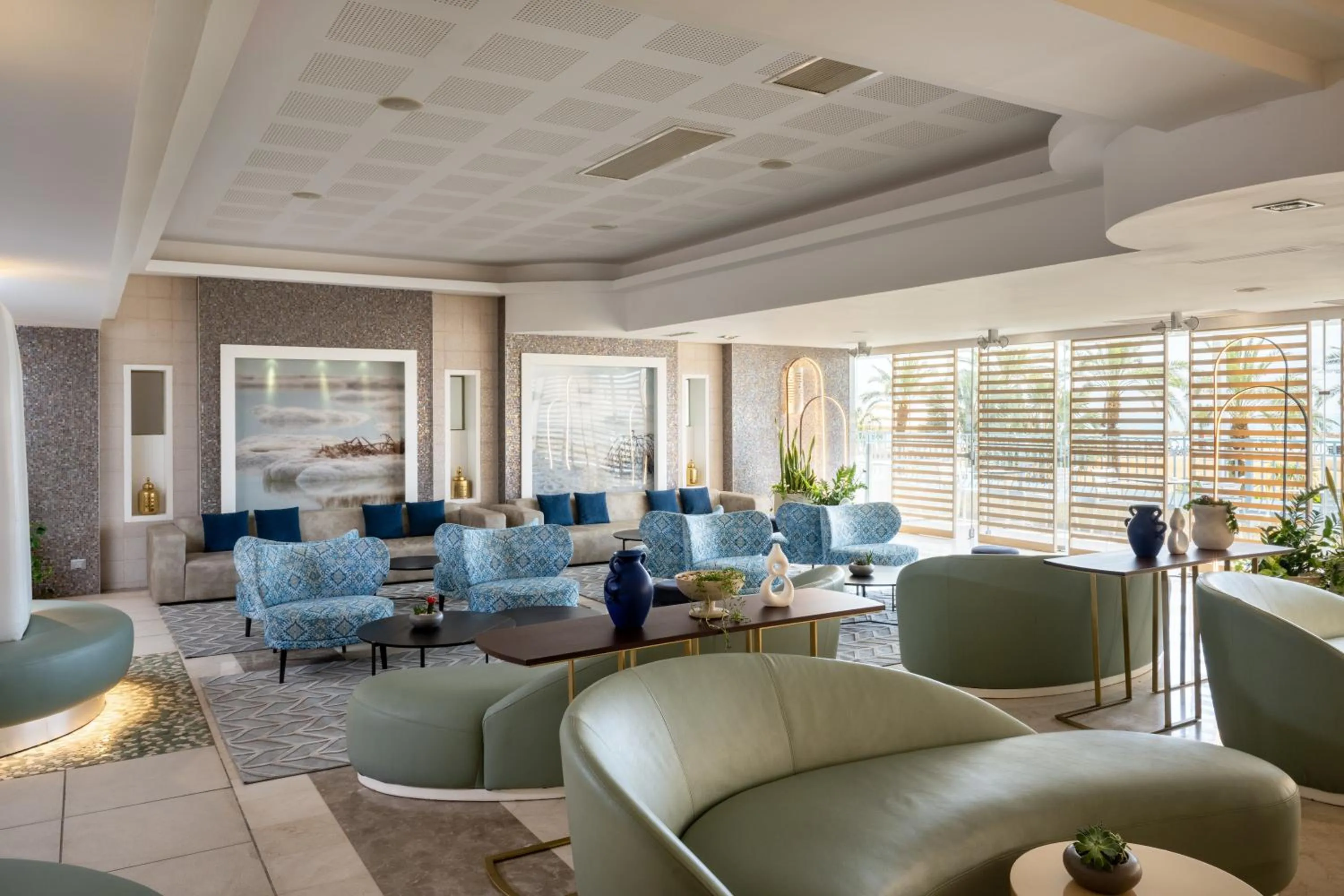 Lobby or reception in Herods Dead Sea – A Premium Collection by Fattal Hotels