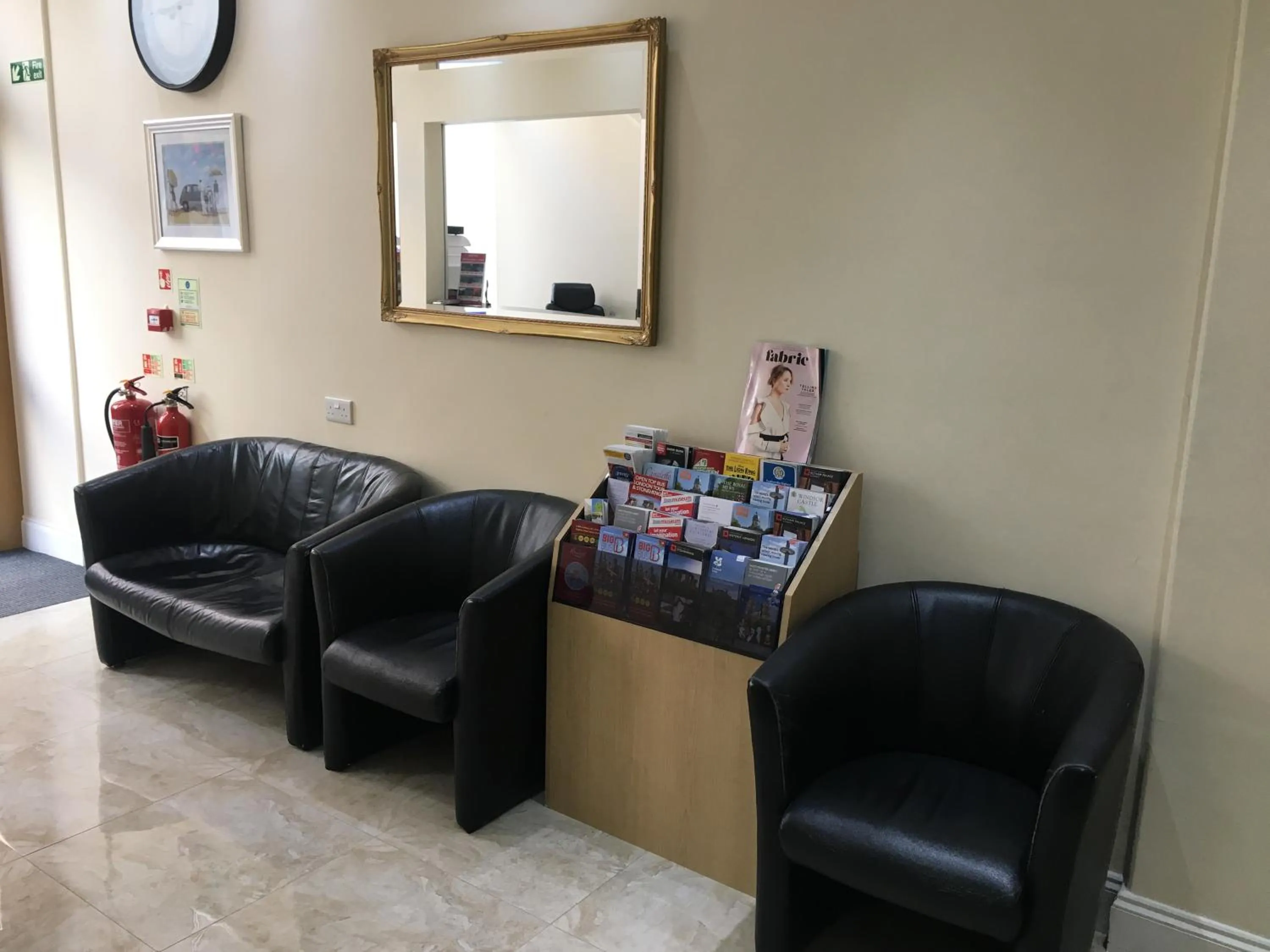 Lobby or reception in Craven Hotel