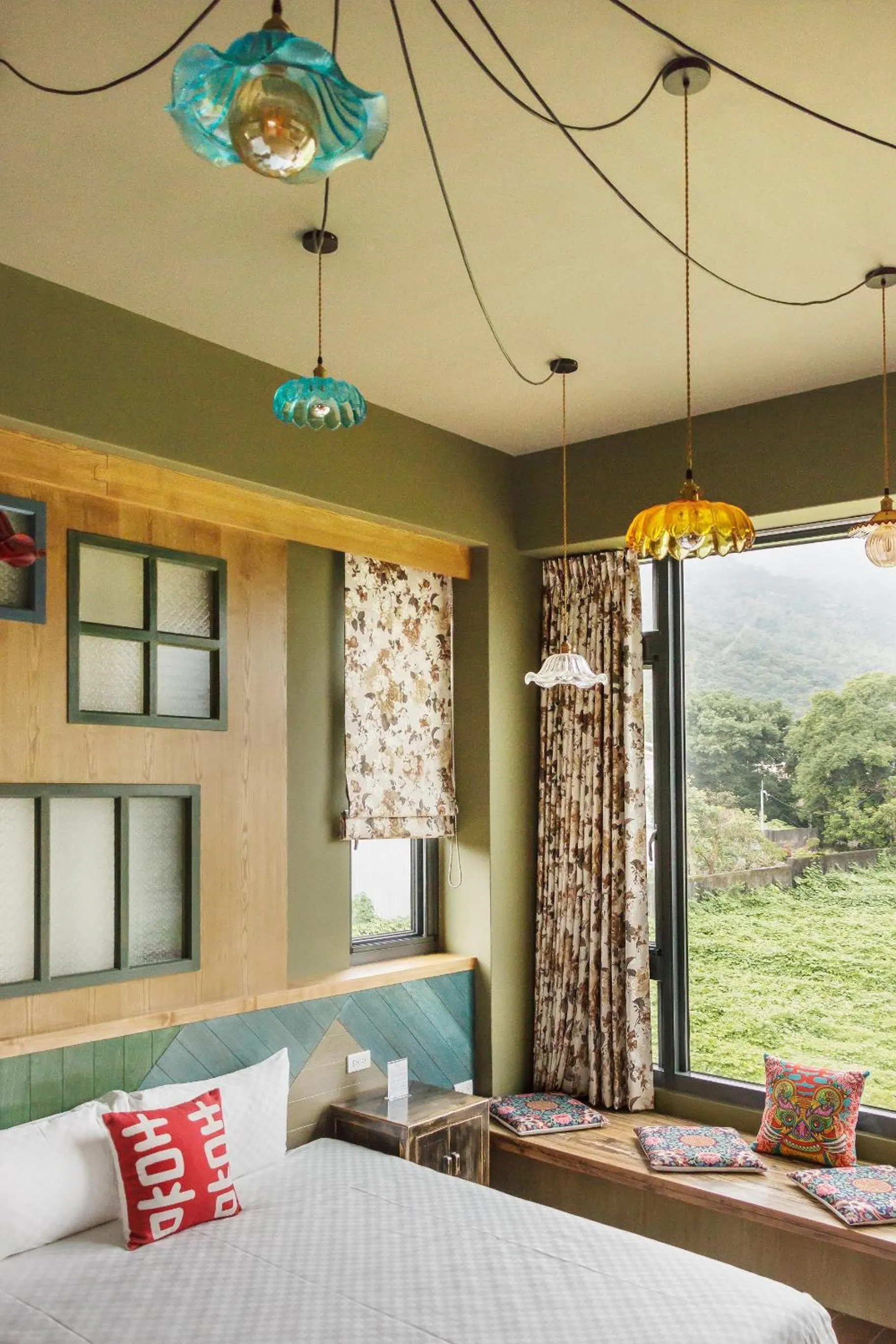 Decorative detail, Bed in The Dawn B&B