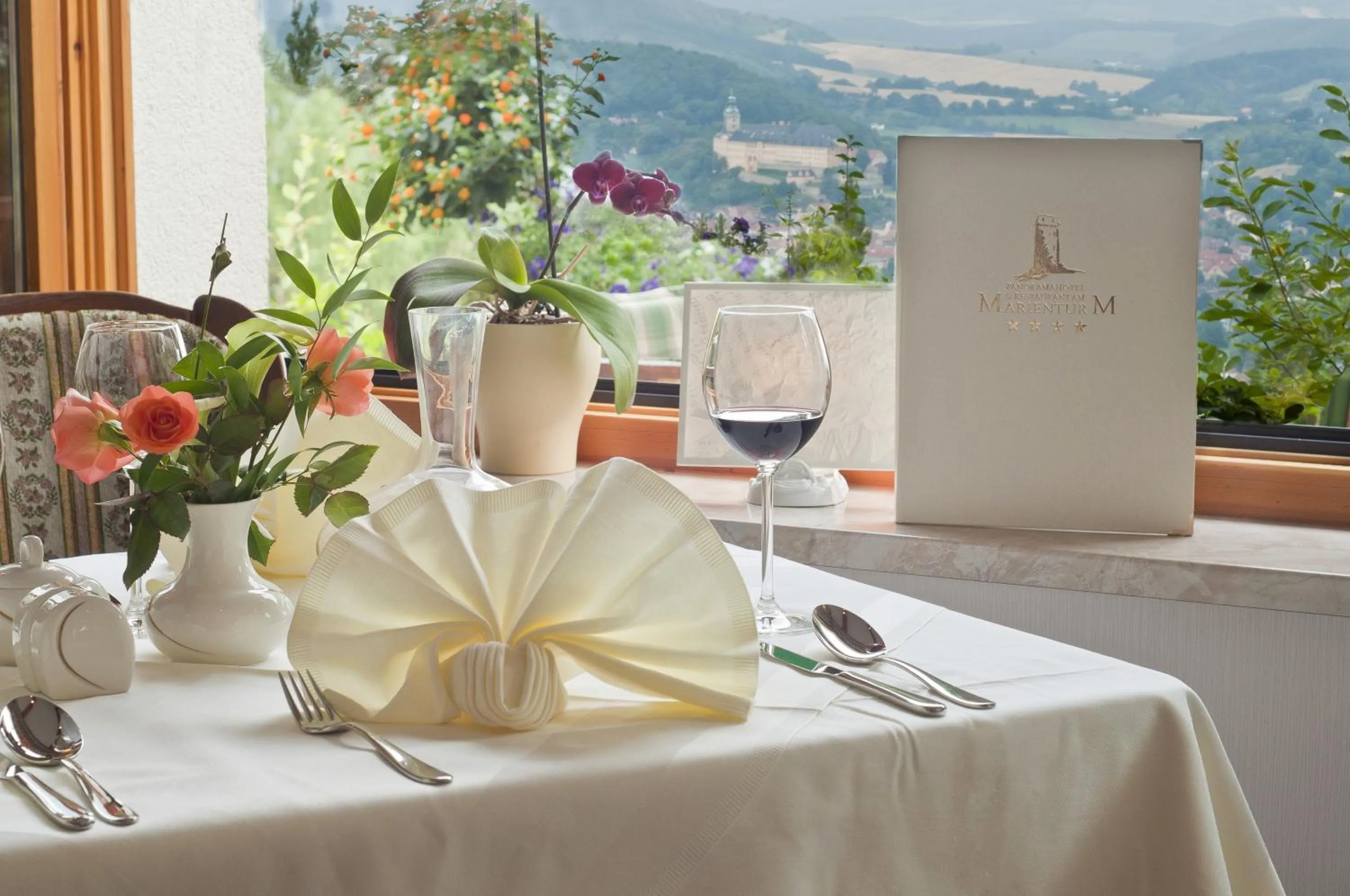 Food and drinks in Panoramahotel & Restaurant am Marienturm