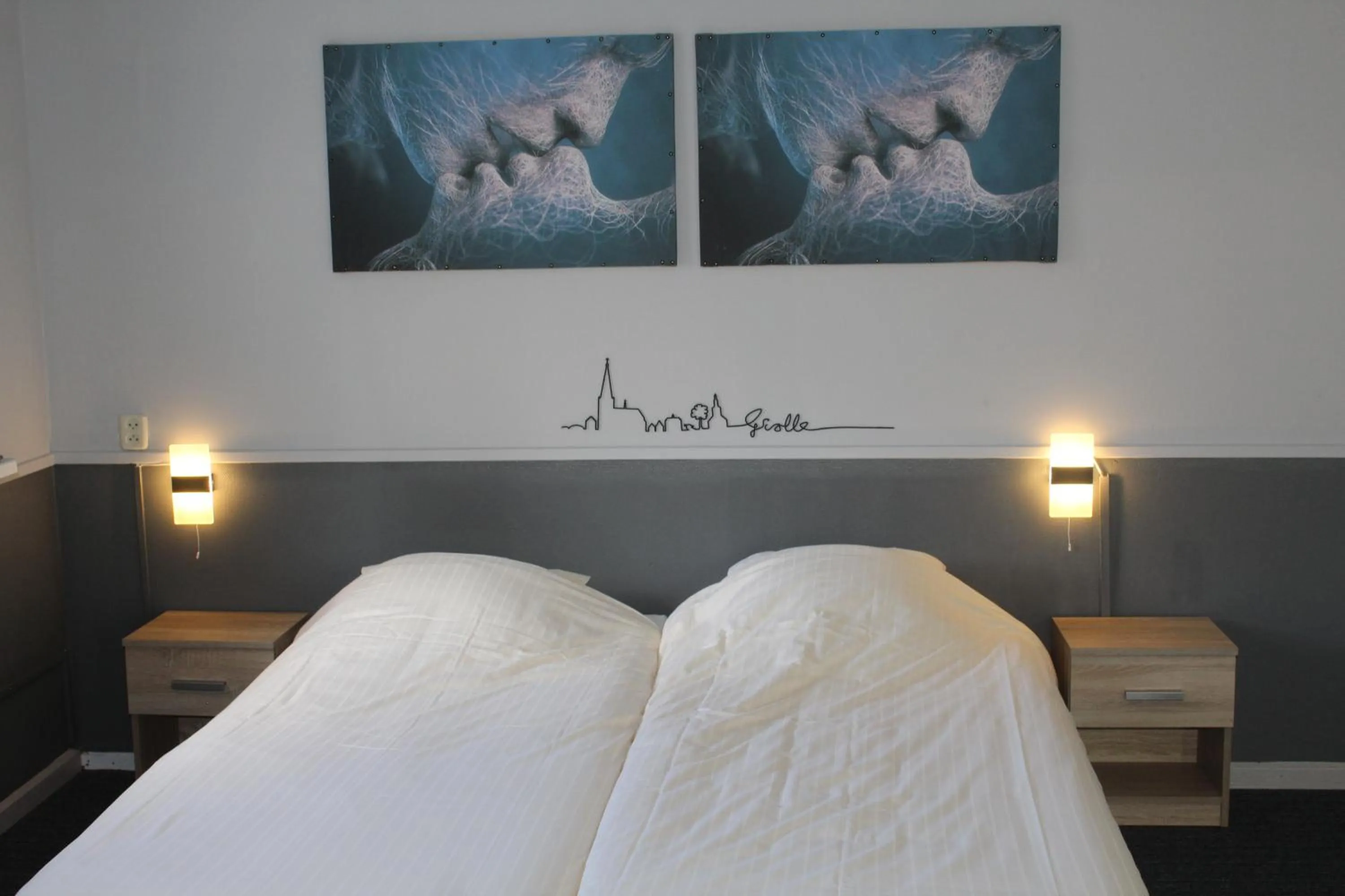 Bed in Hotel,cafe,biljart POT