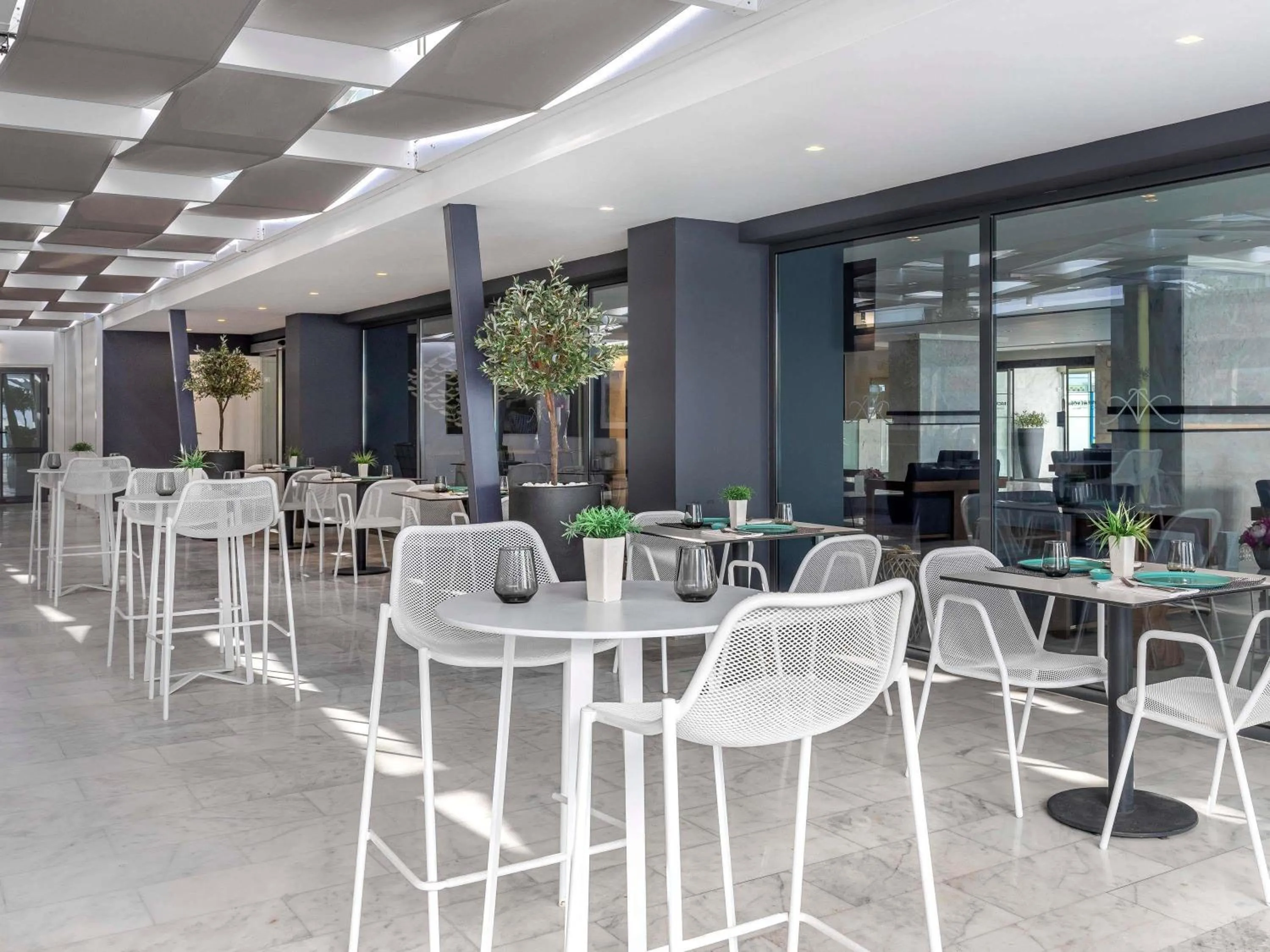 Restaurant/places to eat in Mercure Rhodes Alexia Hotel & Spa