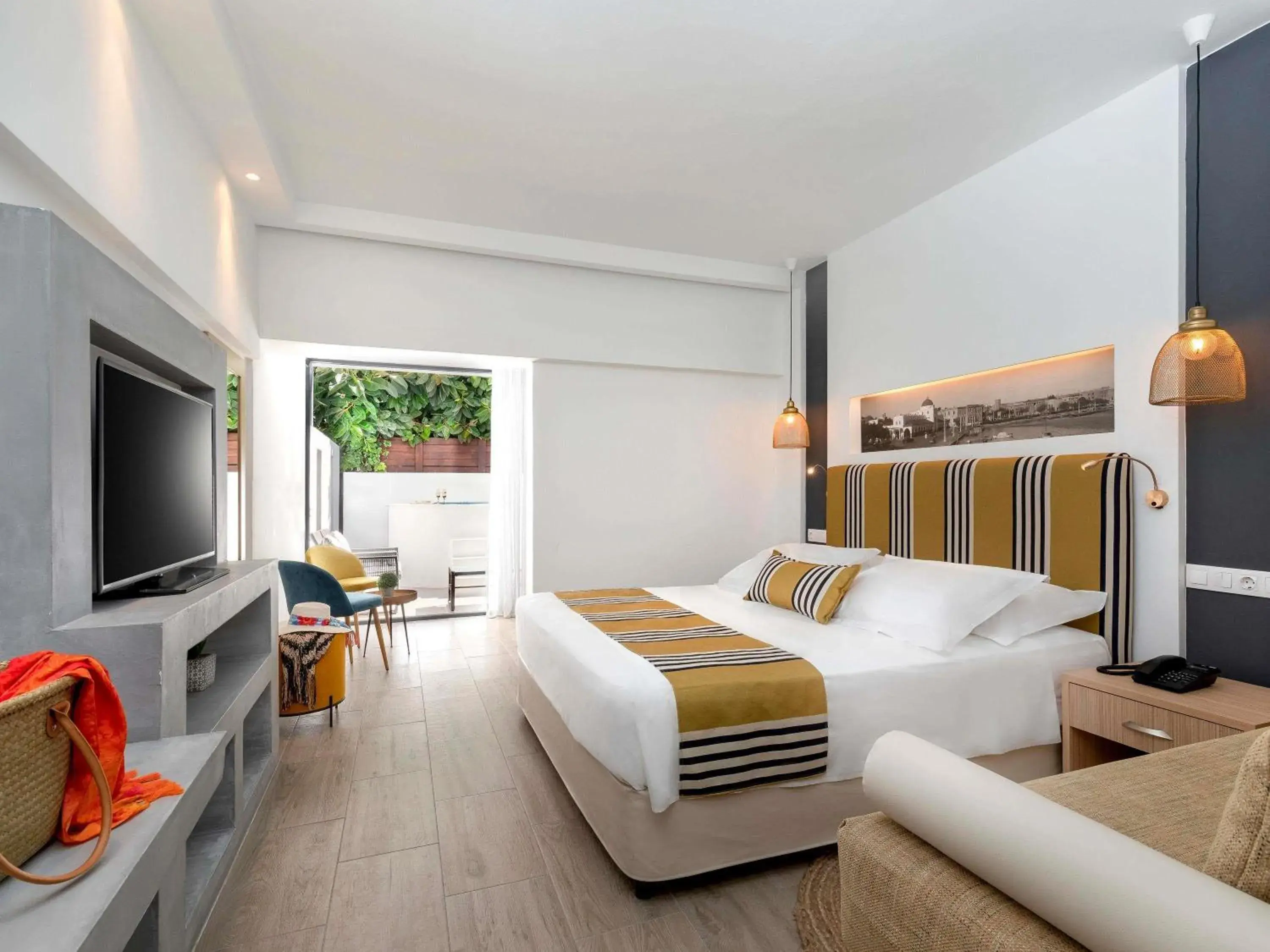 Junior Suite with 1 Kingsize bed, single Sofa bed and terrace with private pool in Mercure Rhodes Alexia Hotel & Spa Junior Suite with 1 Kingsize bed, single Sofa bed and terrace with private pool in Mercure Rhodes Alexia Hotel & Spa