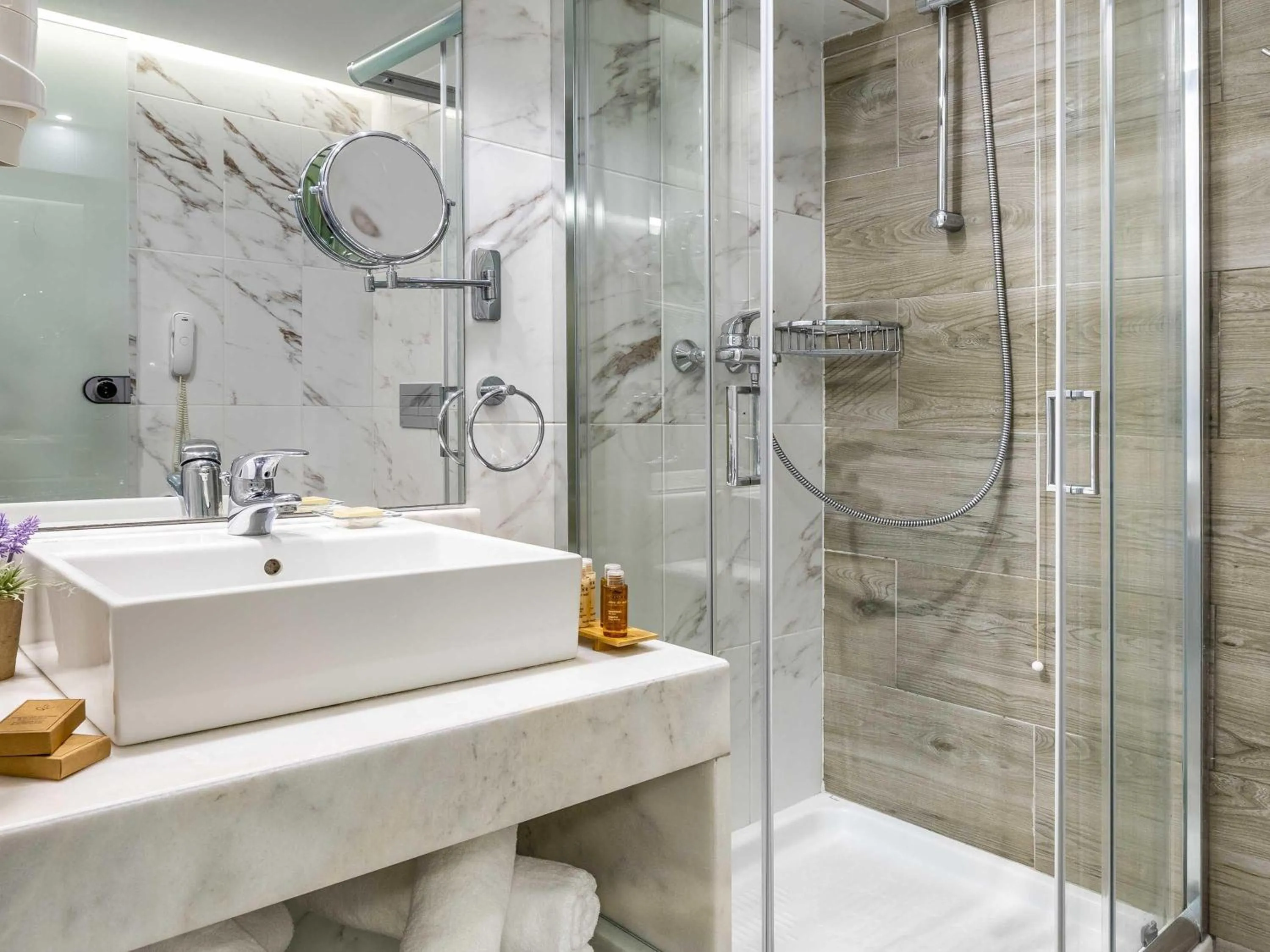 Bedroom in Mercure Rhodes Alexia Hotel & Spa