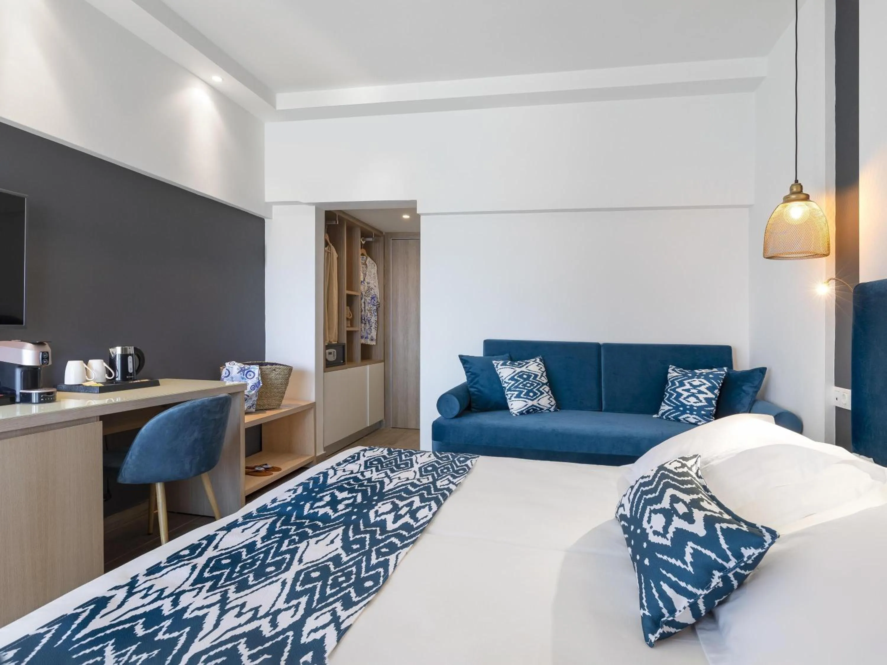 Bedroom, Bed in Mercure Rhodes Alexia Hotel & Spa