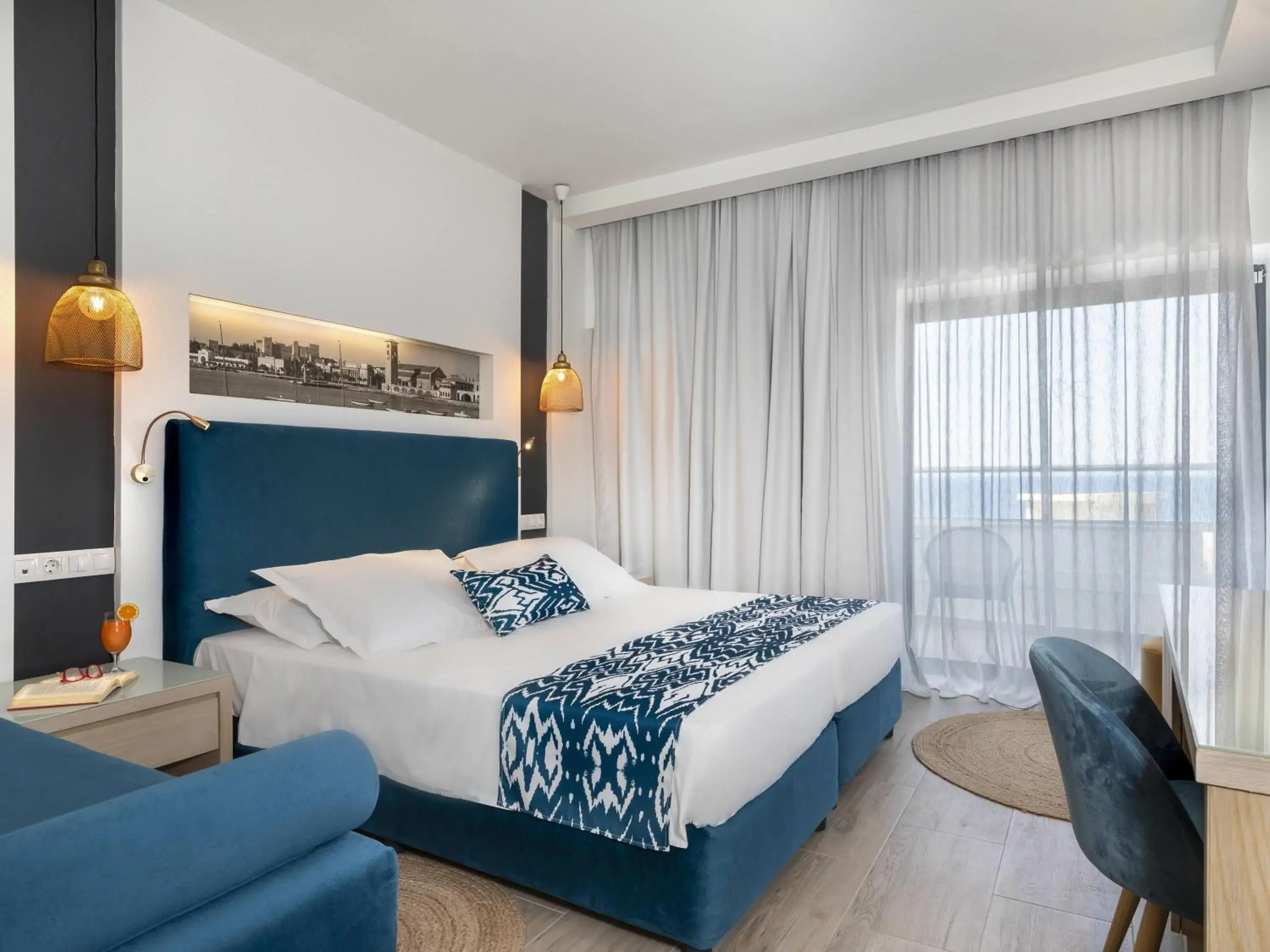 Superior Room with Kingsize bed, single Sofa bed and Balcony in Mercure Rhodes Alexia Hotel & Spa Superior Room with Kingsize bed, single Sofa bed and Balcony in Mercure Rhodes Alexia Hotel & Spa